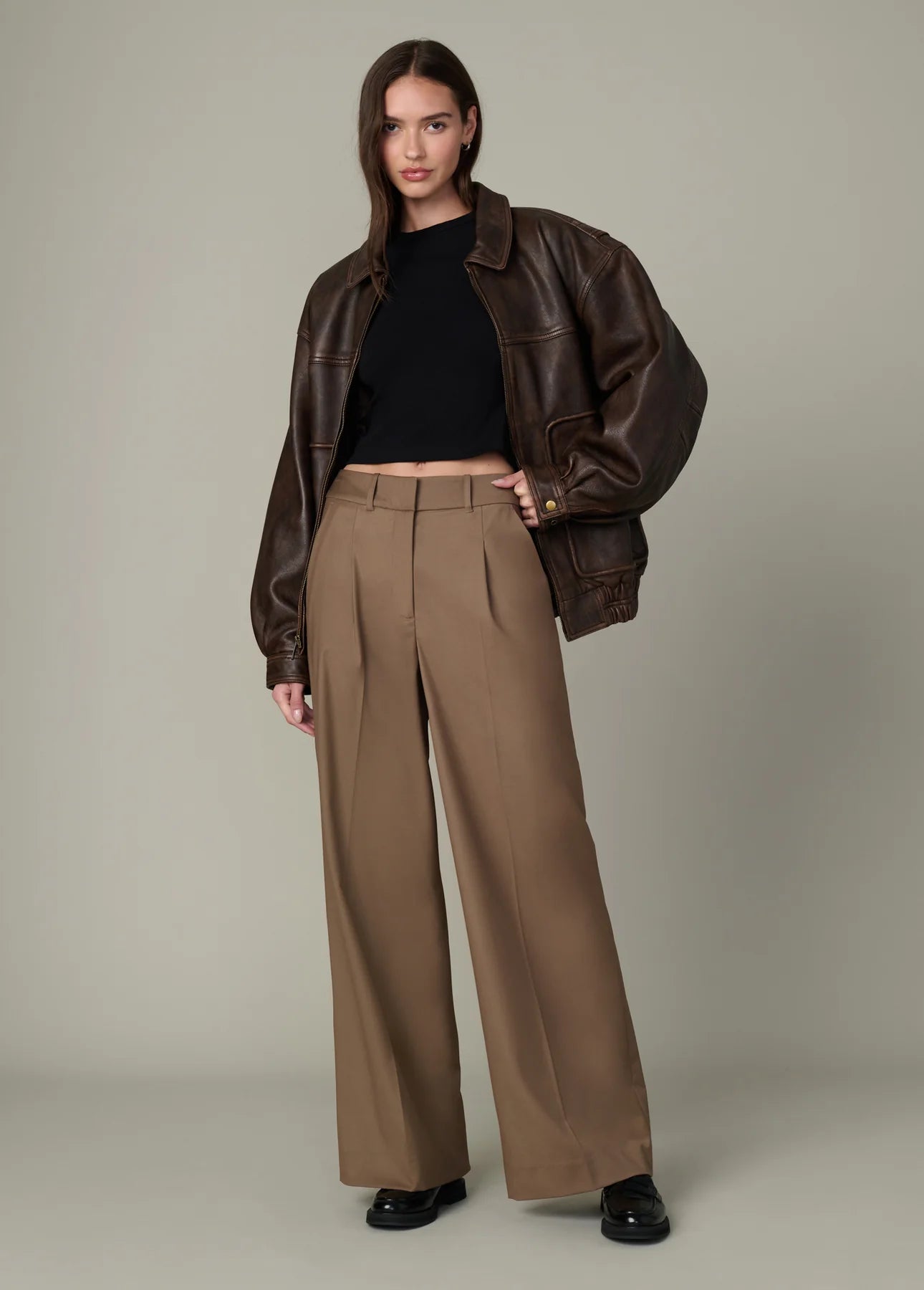 The Kate Mid Rise Trouser - Hazelnut