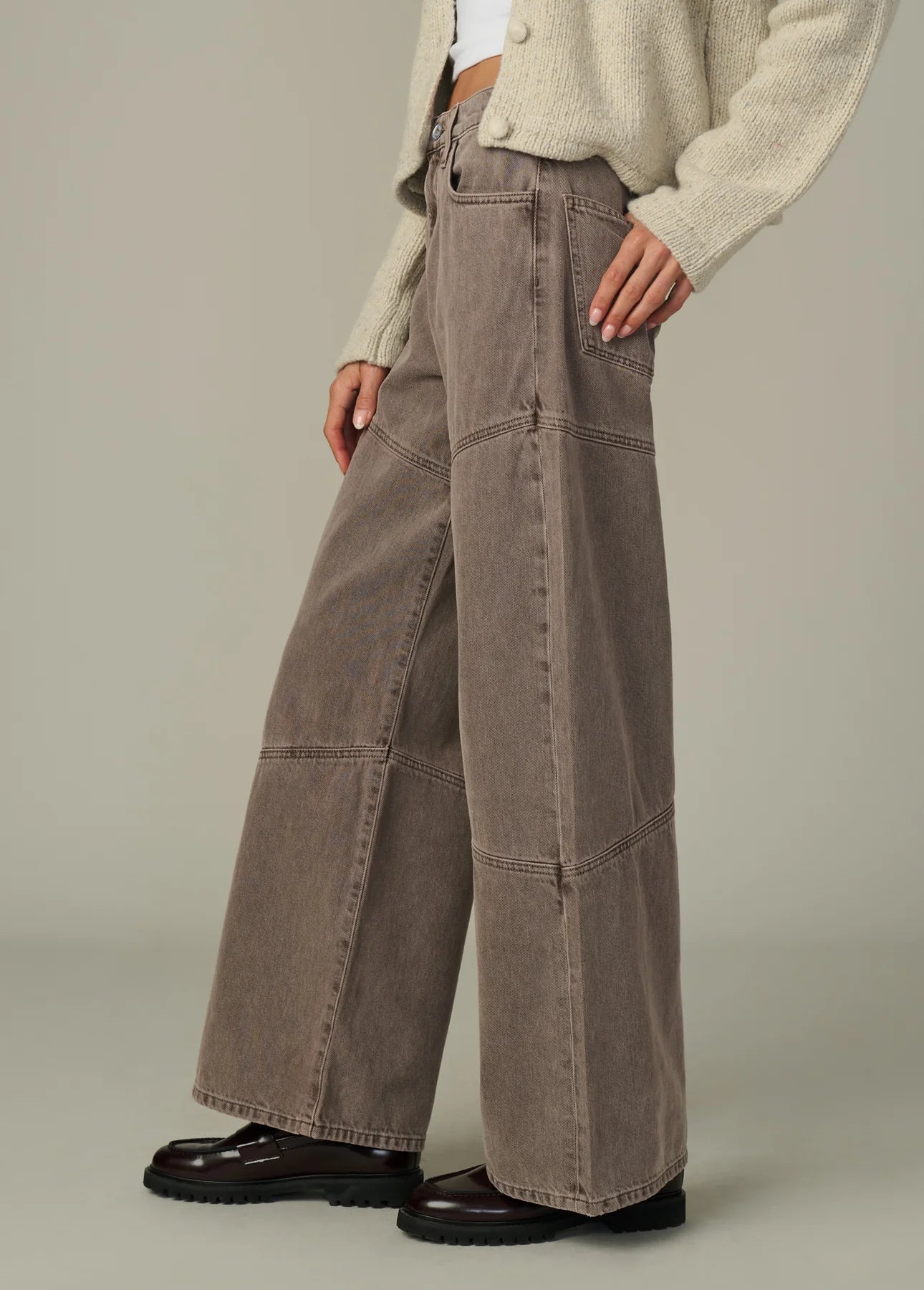 The Harlowe Seamed Jeans - Tiramisu