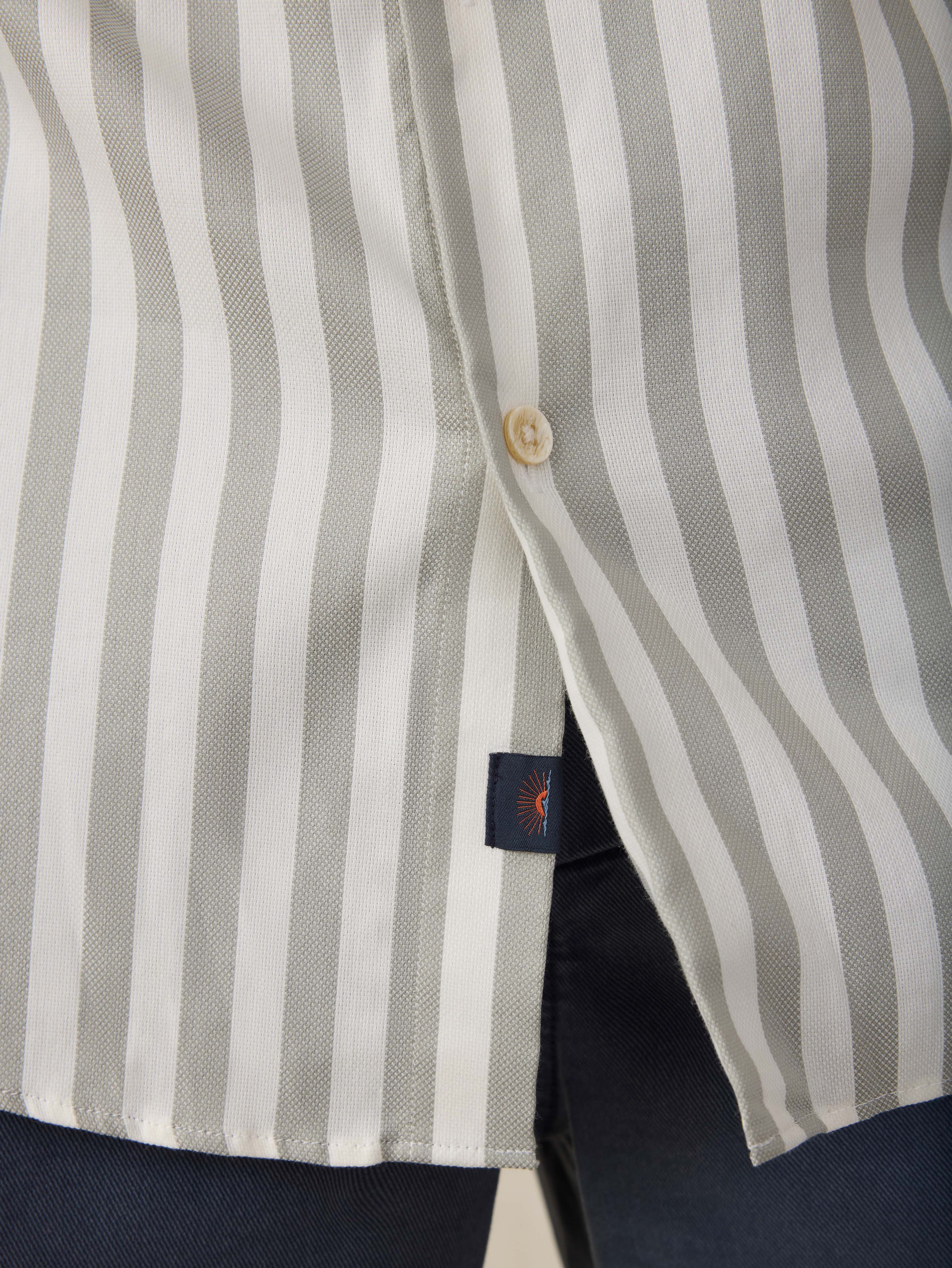 Short-Sleeve Movement™ Monterey Shirt