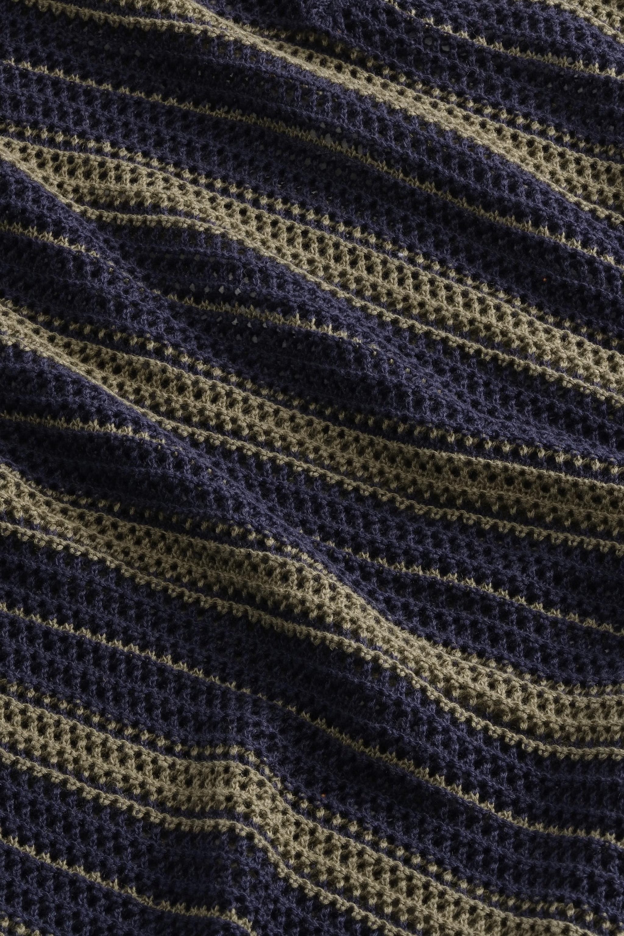 Cale - V-Neck Polo - Capers Stripe