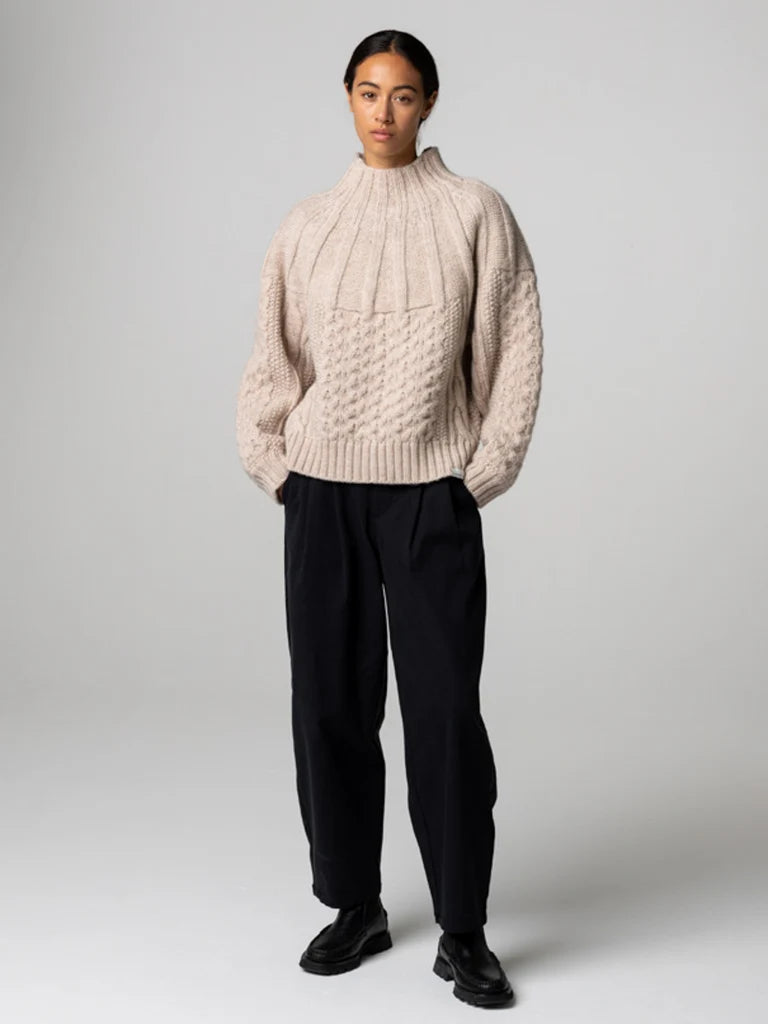 Amy Powney + Finisterre Women's Aran Knit Sweater - Oatmeal