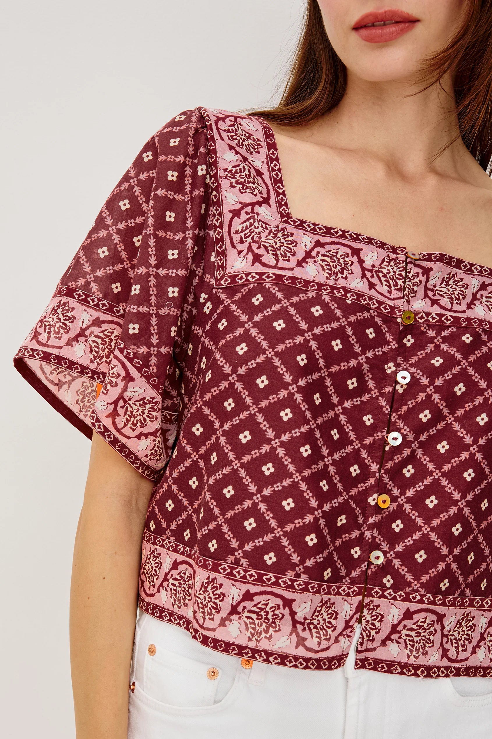 Ellen Top - Flower Chain