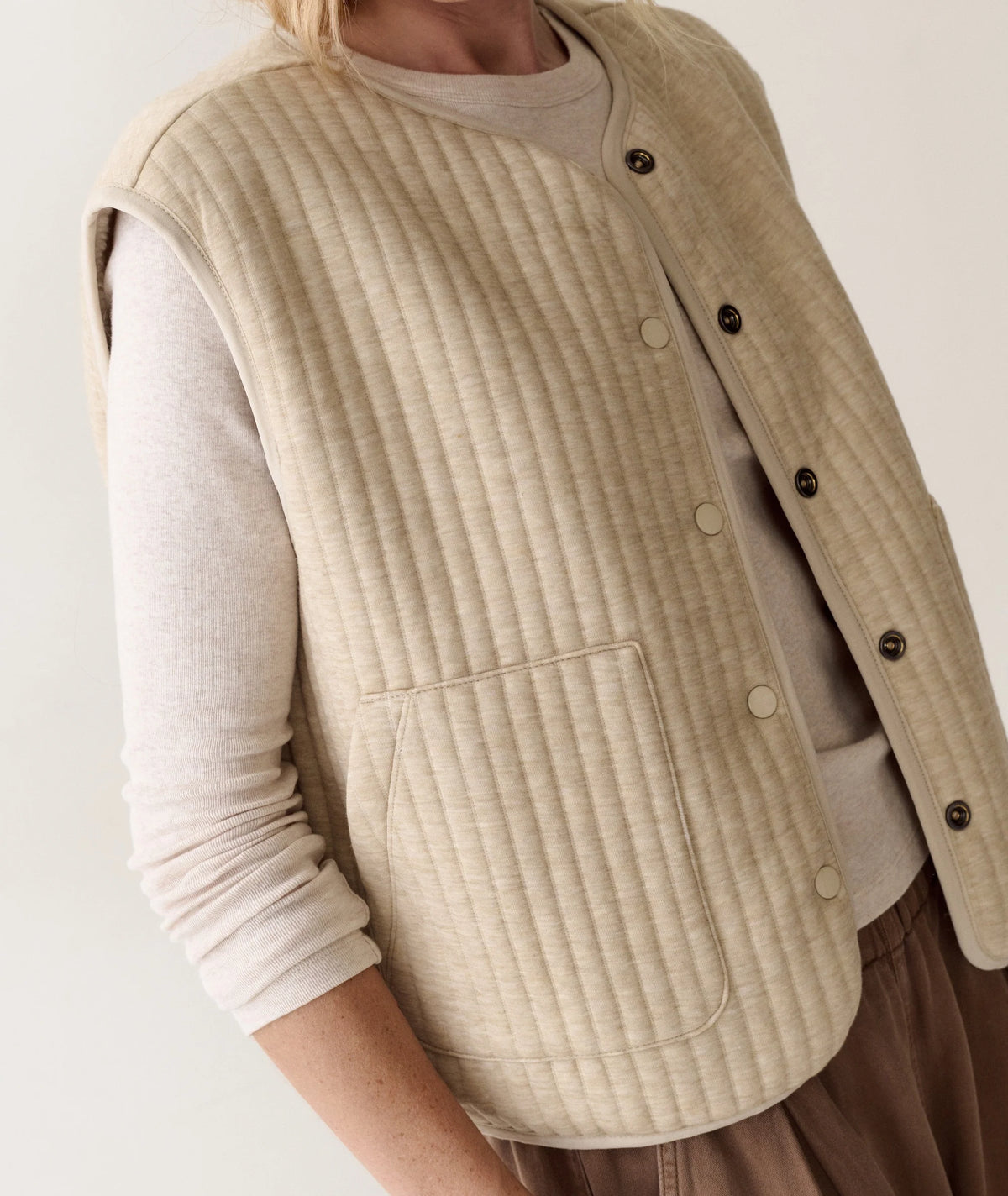 Mila Reversible Sherpa Vest - Oatmeal