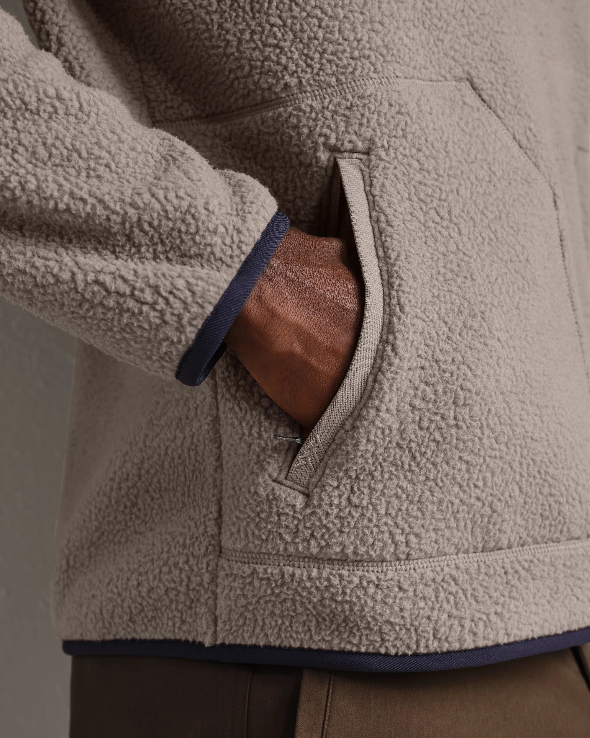 Fairbanks Fleece Pullover - Foggy Taupe