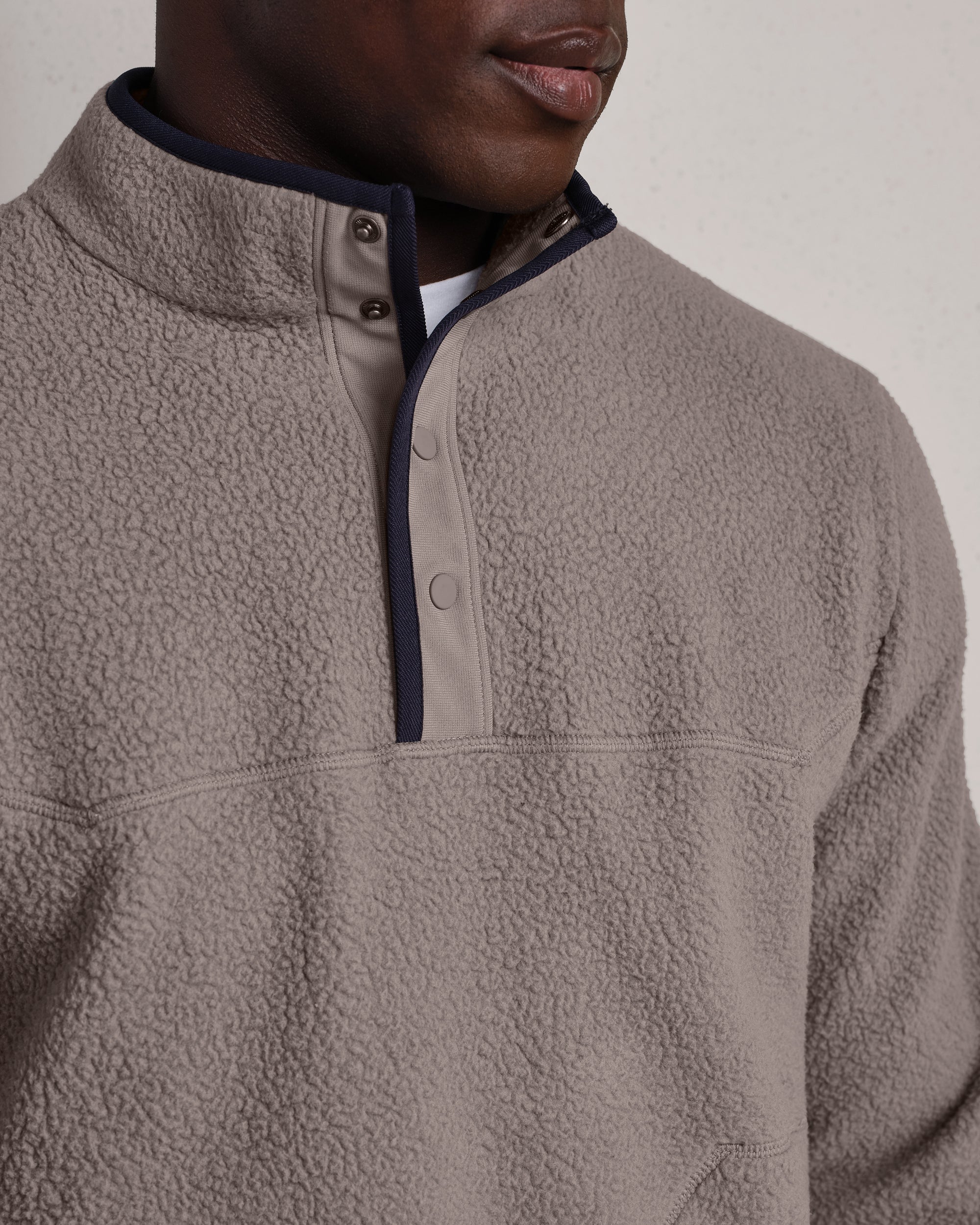 Fairbanks Fleece Pullover - Foggy Taupe