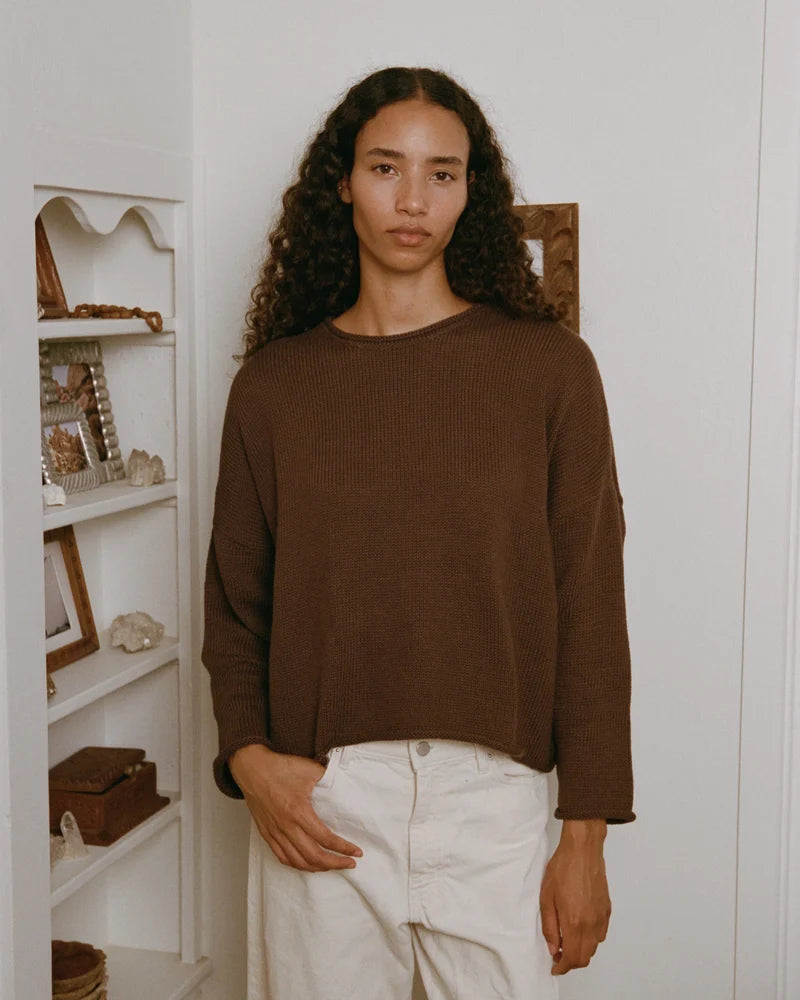 Juni Crewneck - Chocolate