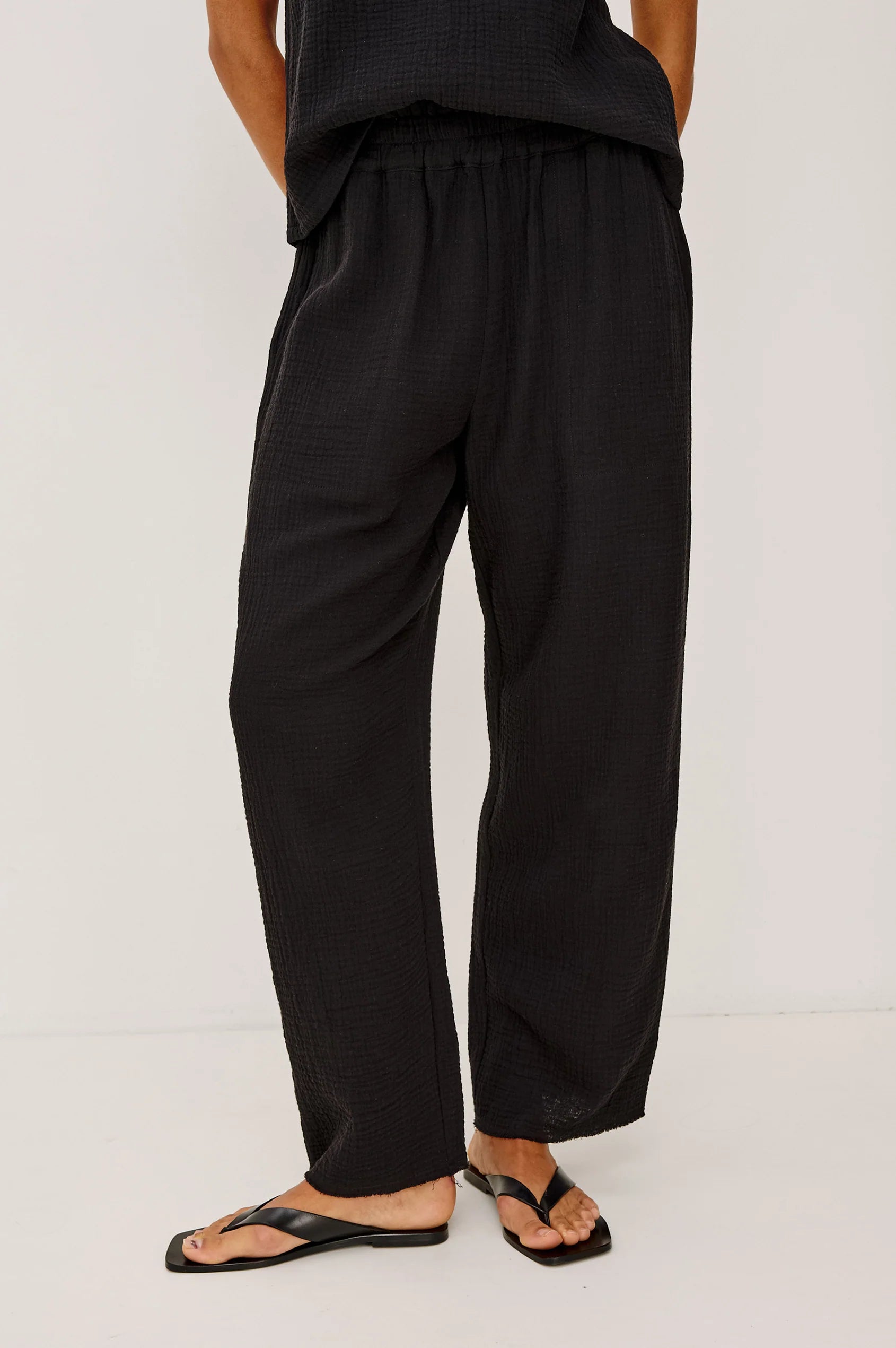 Leon Crop - Black Gauze