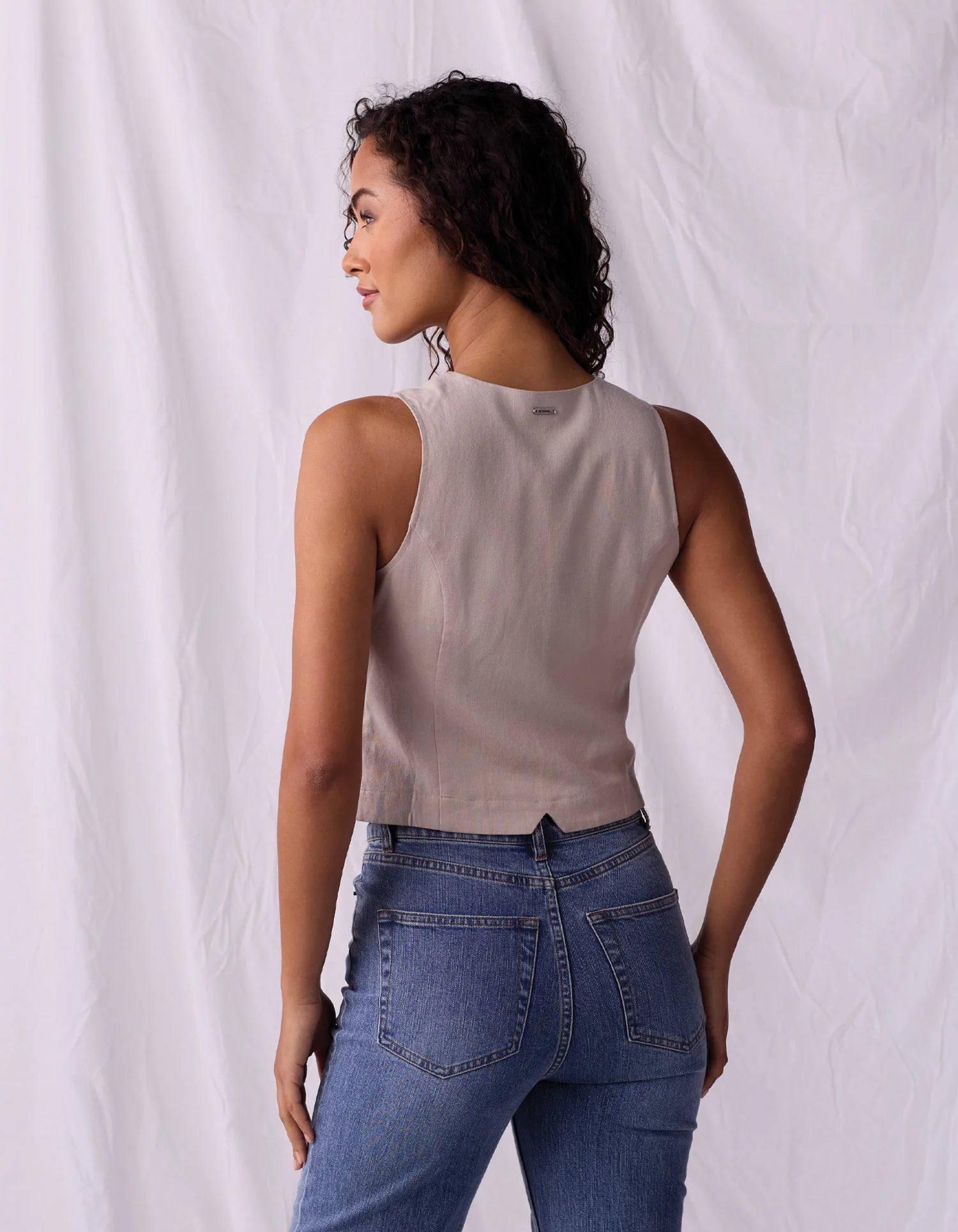 Leukos Linen-Blend Vest