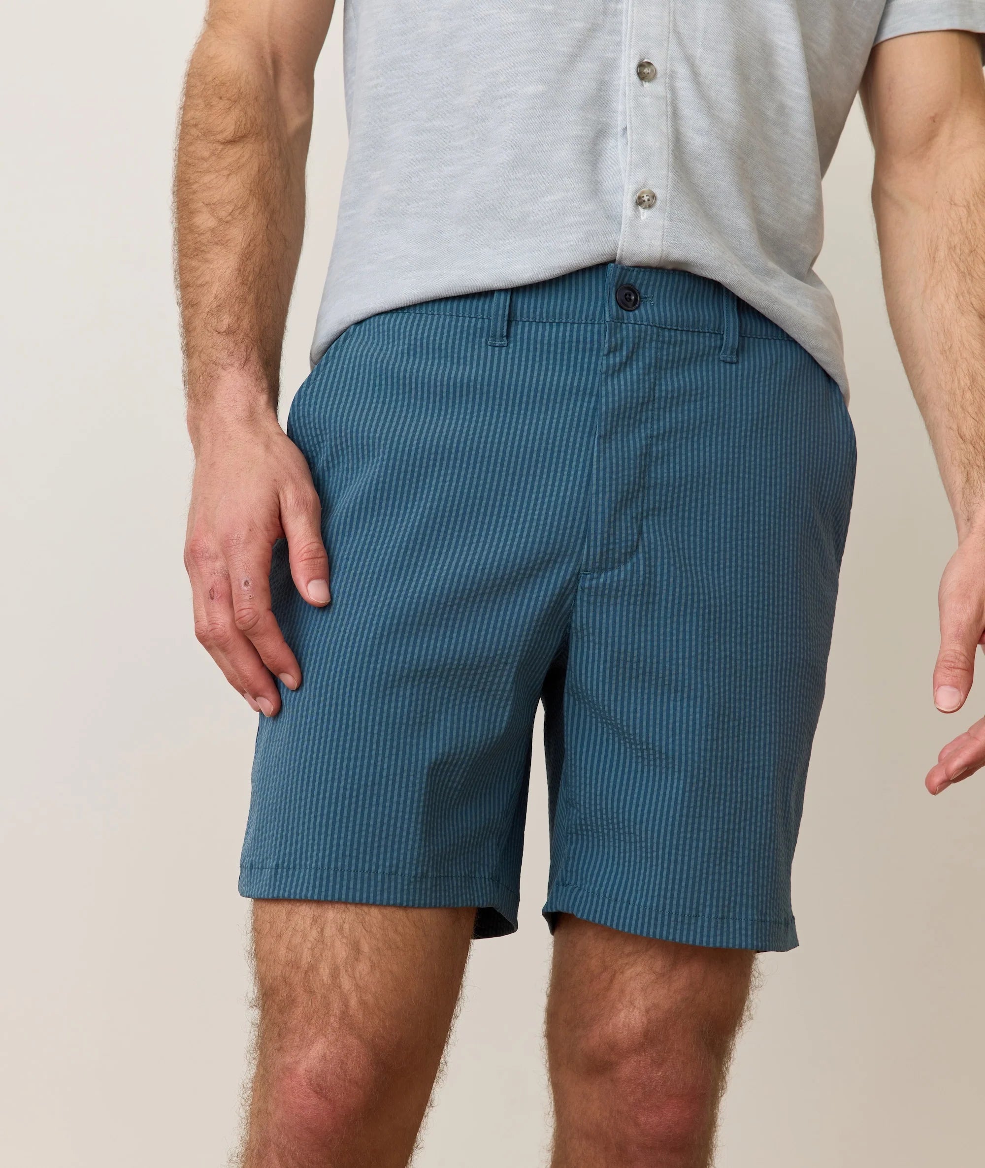 7" Hybrid Short