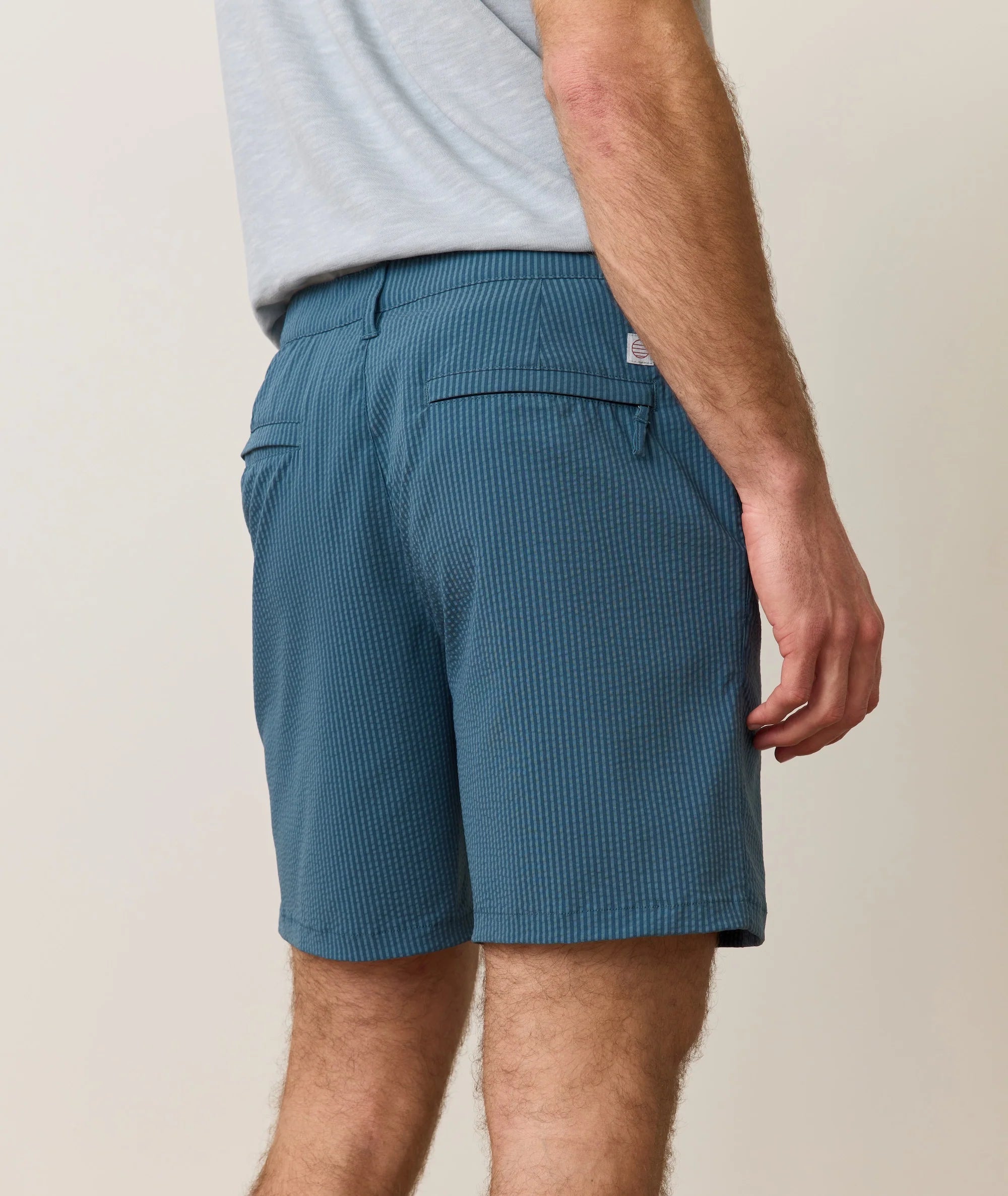 7" Hybrid Short