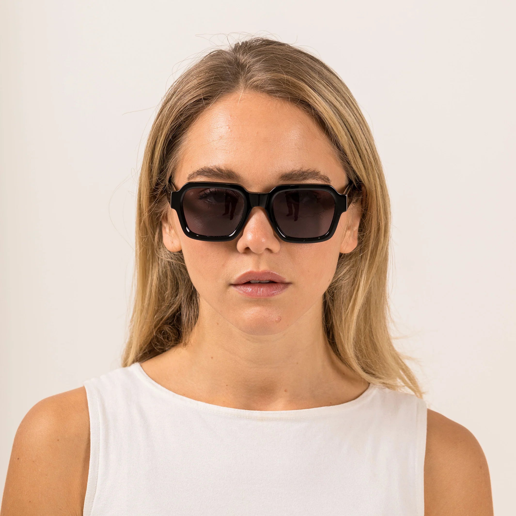 Leroy - Black / Smokey Grey