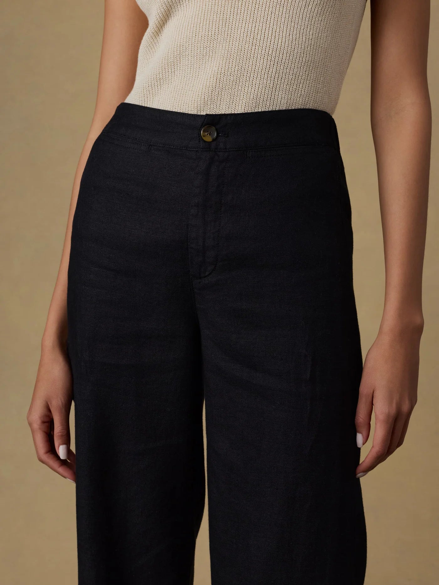 Sun Strider Linen Pants - Black