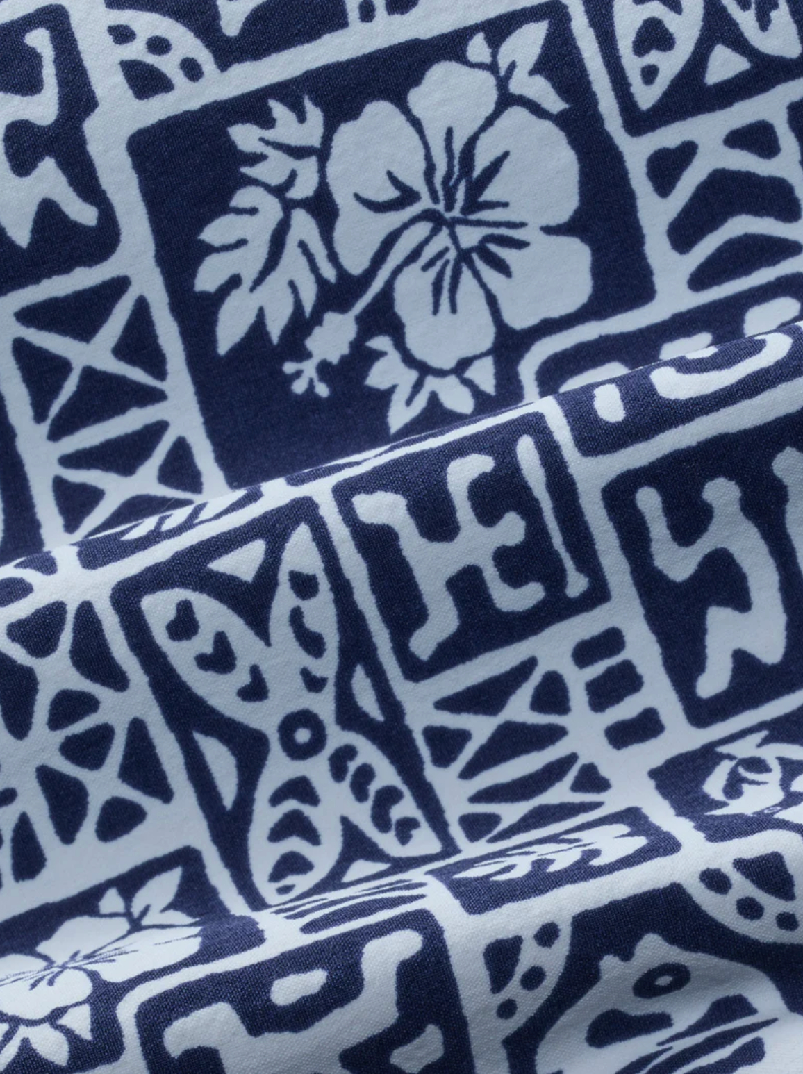 Bungalow Trunk - Navy Sea Tiles