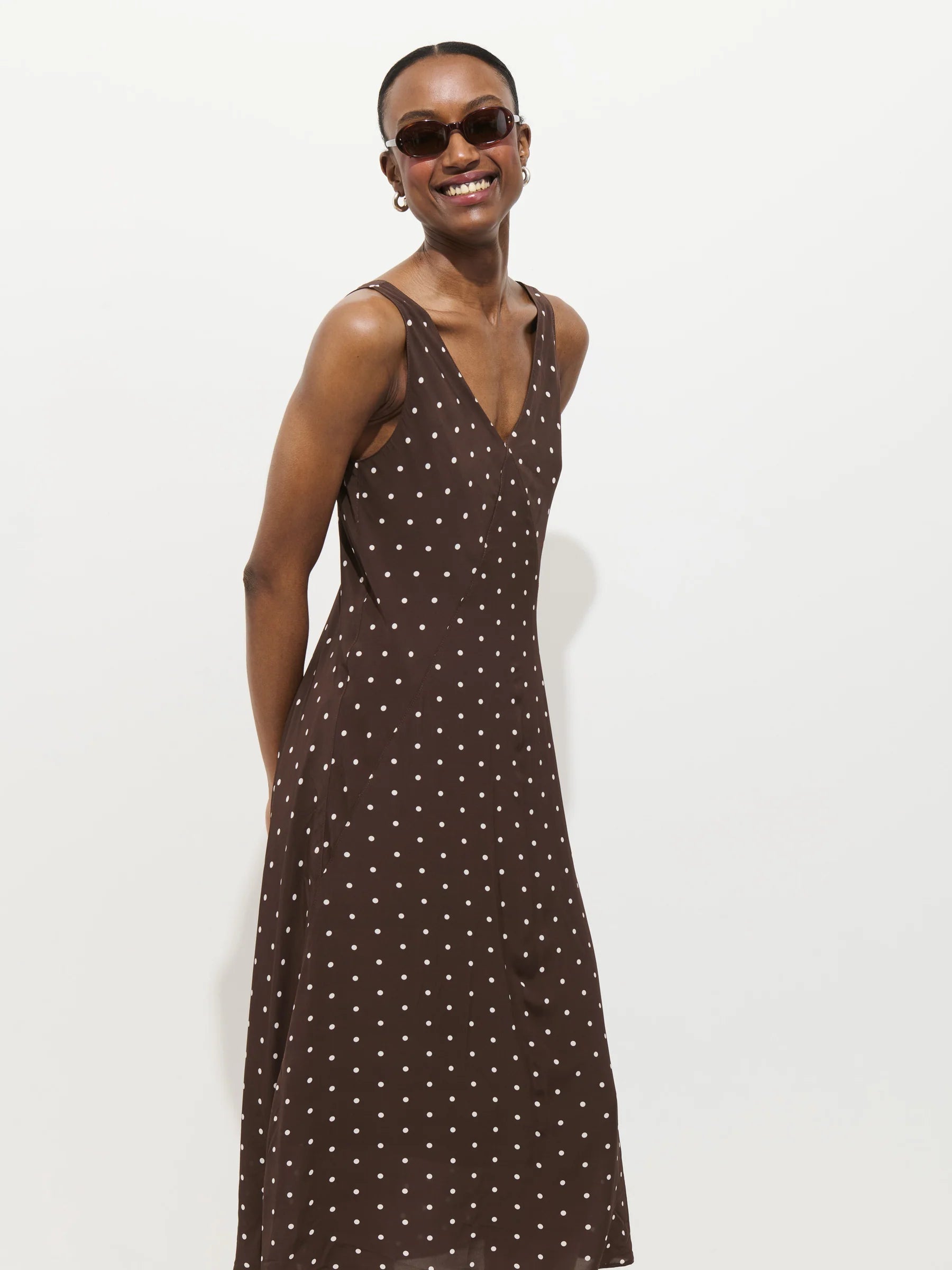 Flora Dress In Polka Dot - Espresso/White
