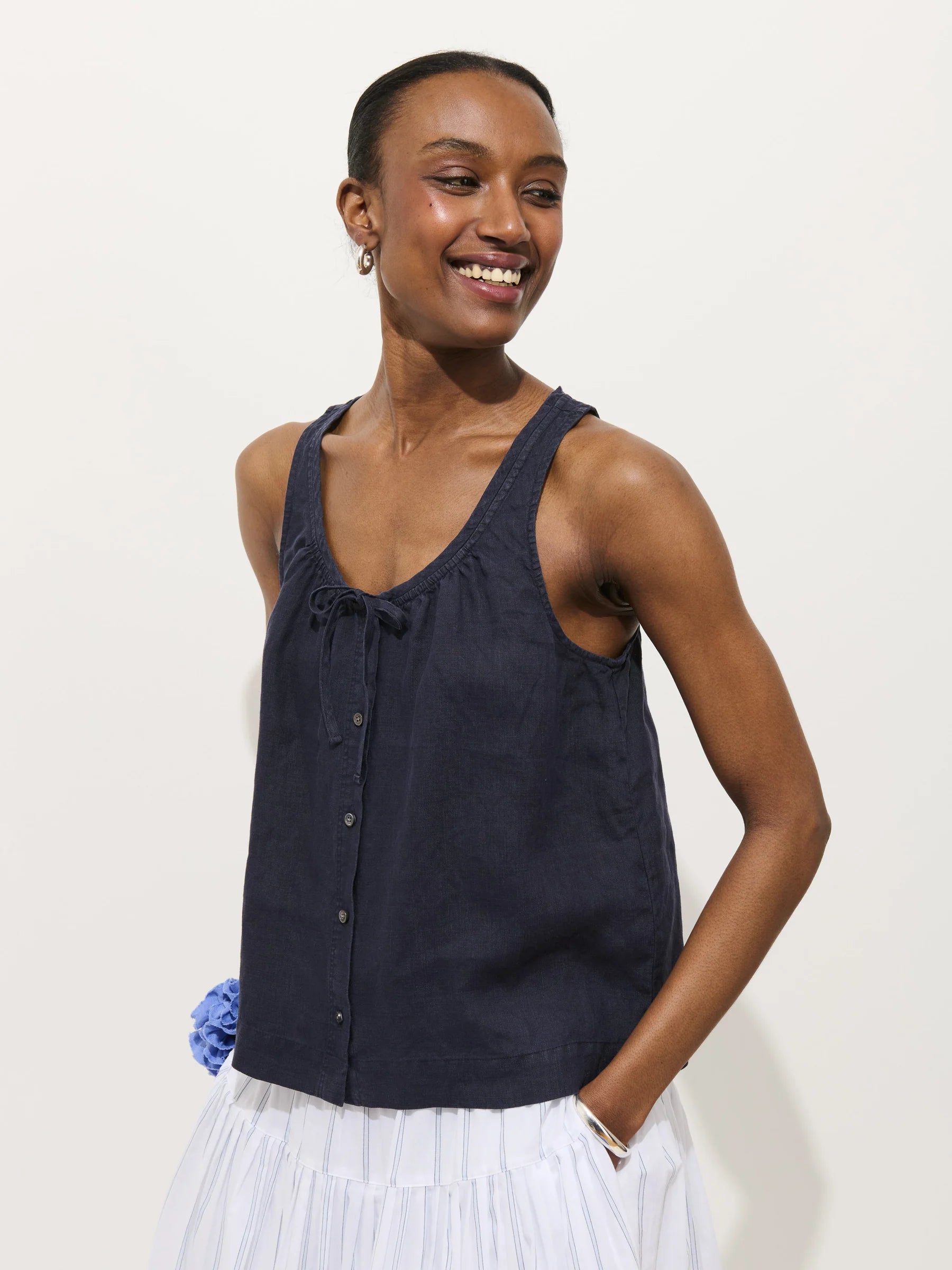Sidney Top in Linen - Dark Navy