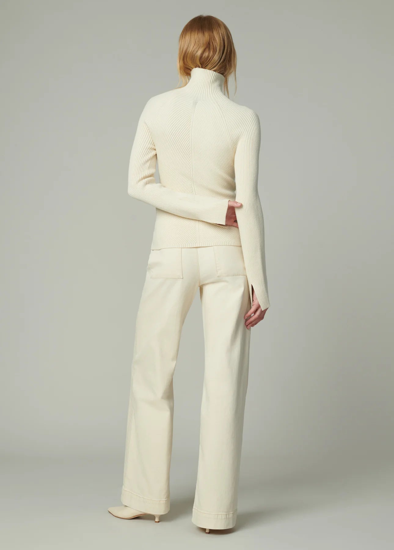 Palmer Turtleneck - Milk