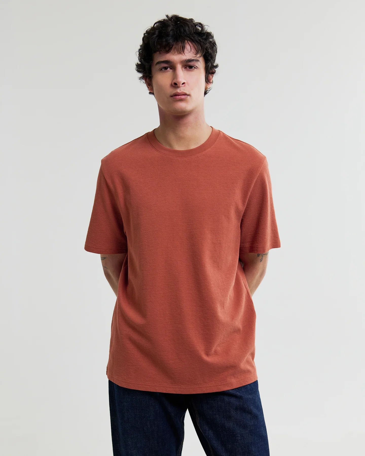 Dean Textured Organic Cotton T-Shirt - Rust