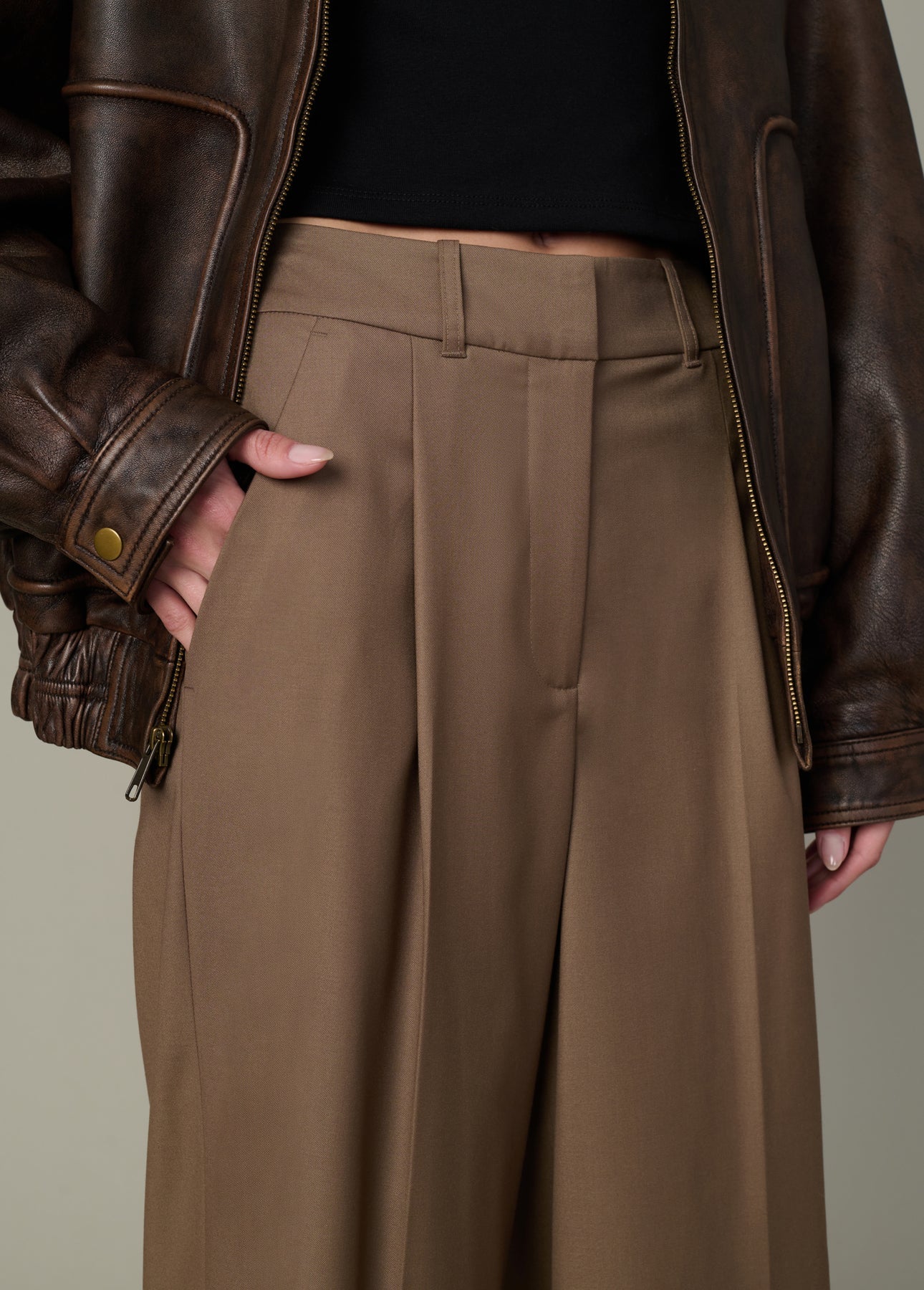 The Kate Mid Rise Trouser - Hazelnut