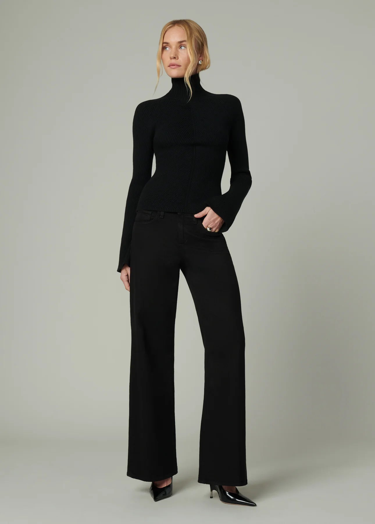 Palmer Turtleneck - Black