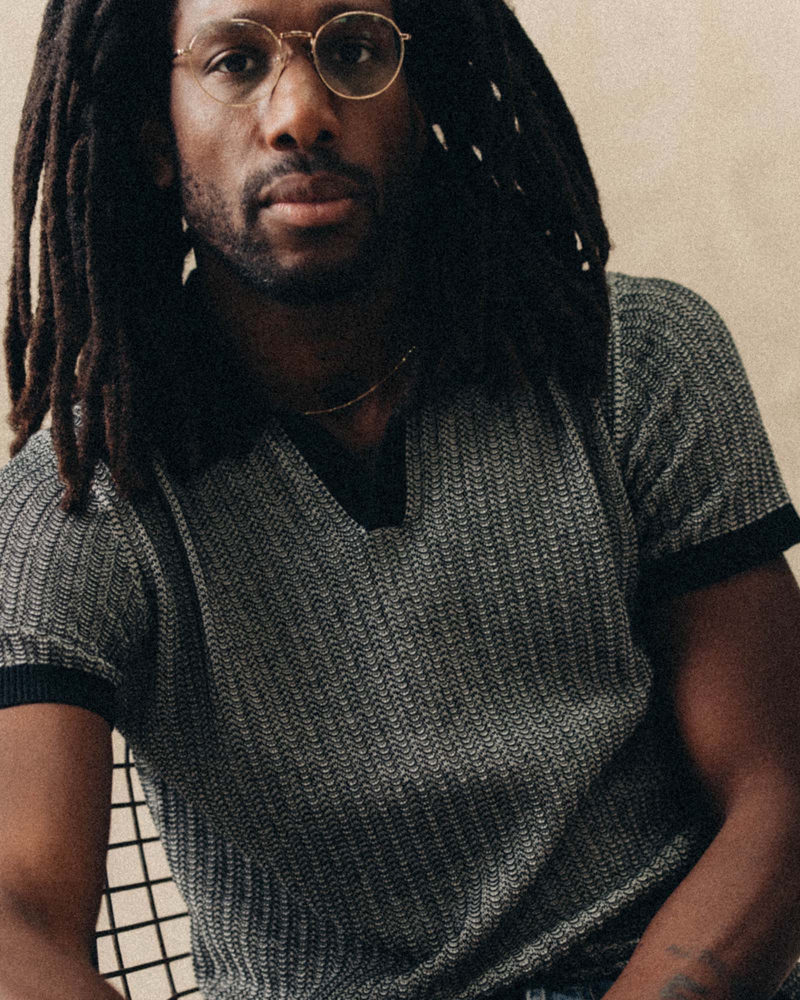 The Valencia Sweater Polo - Coal Scallop