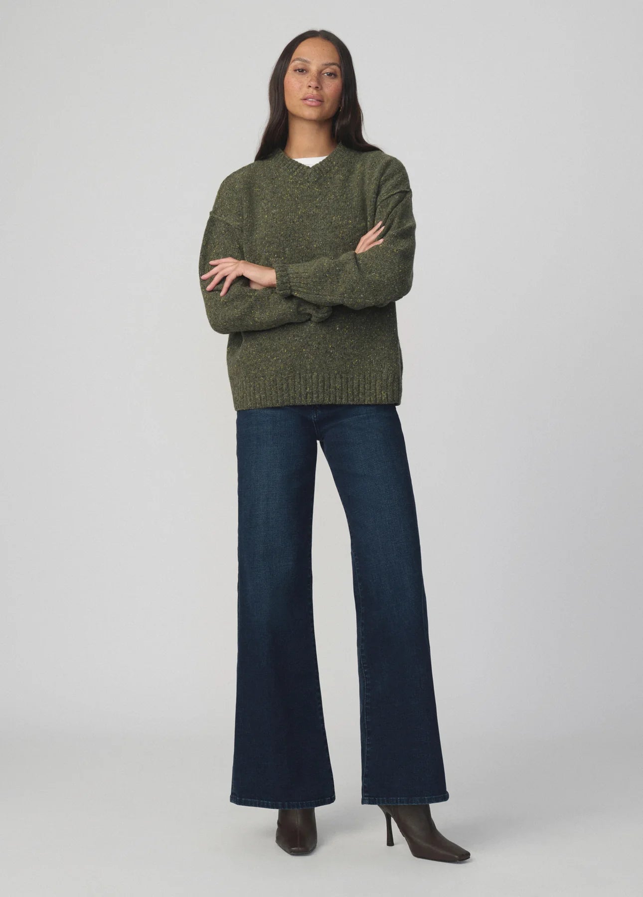 The V Neck Sweater - Moss