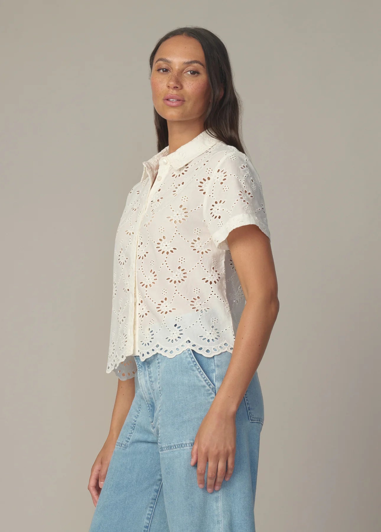The Eyelet Short Sleeve Shirt - Ecru