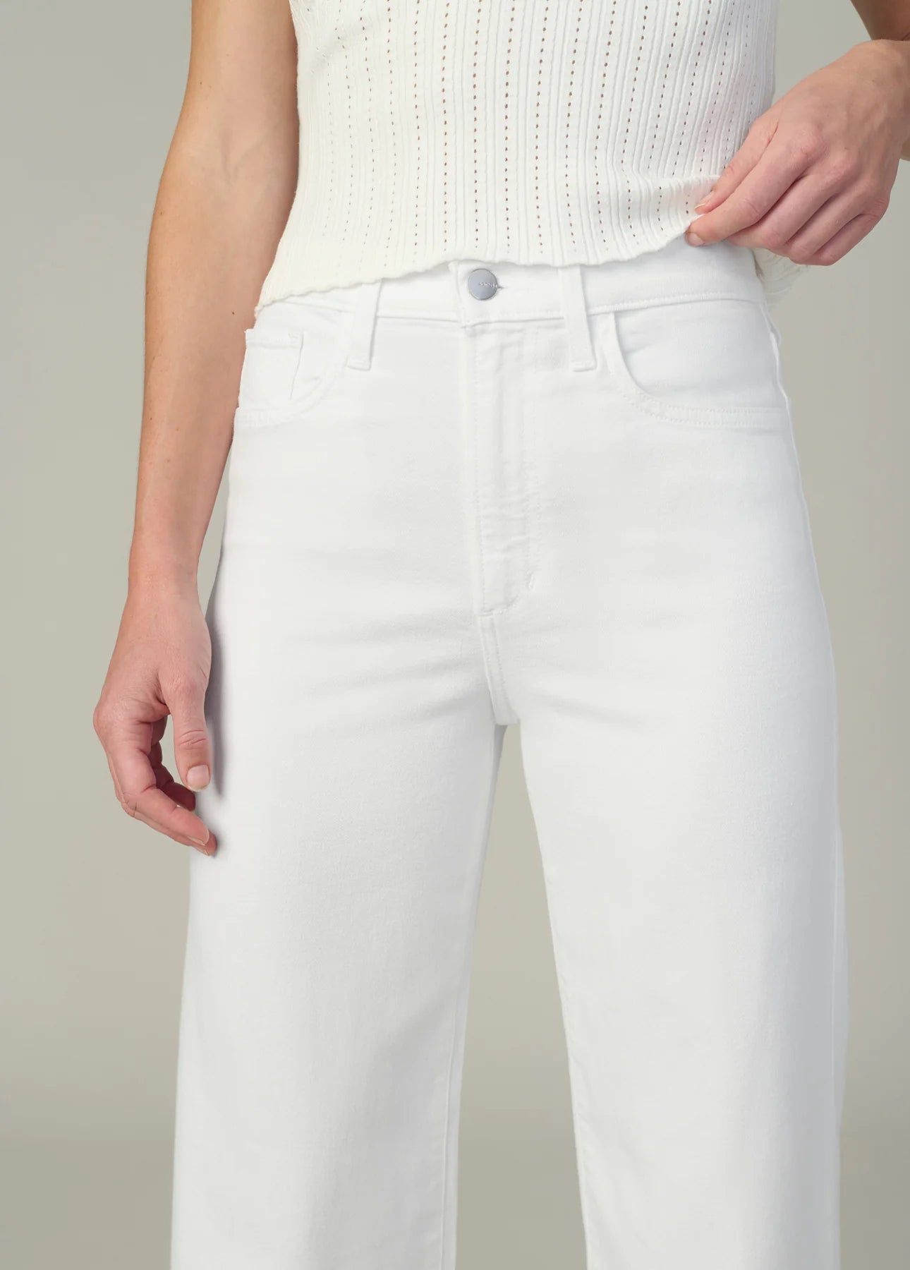 The Mia Petite - White