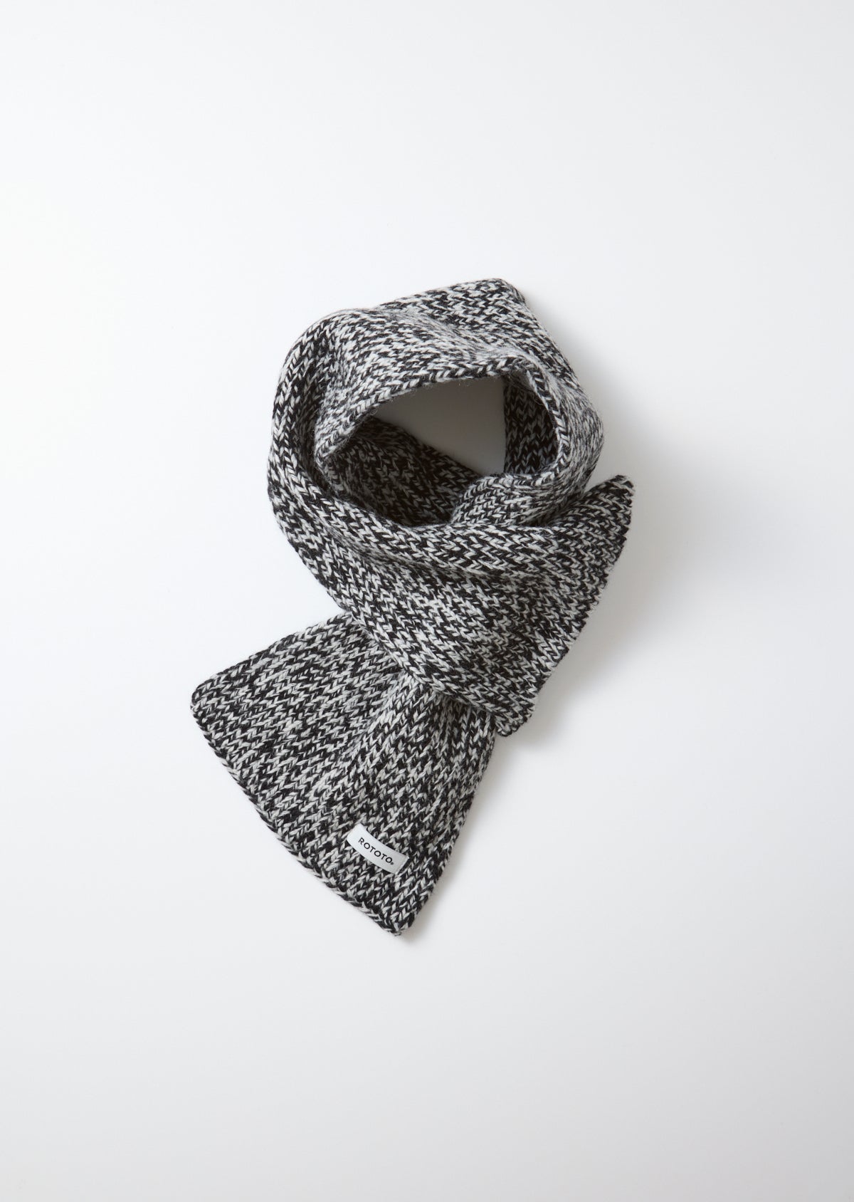 Hanmo Wool Chunky Short Scarf - Black Marl