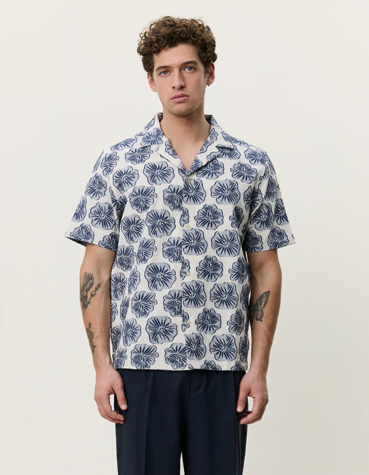 Dahlia Jacquard Short Sleeve Shirt - Dark Denim Blue