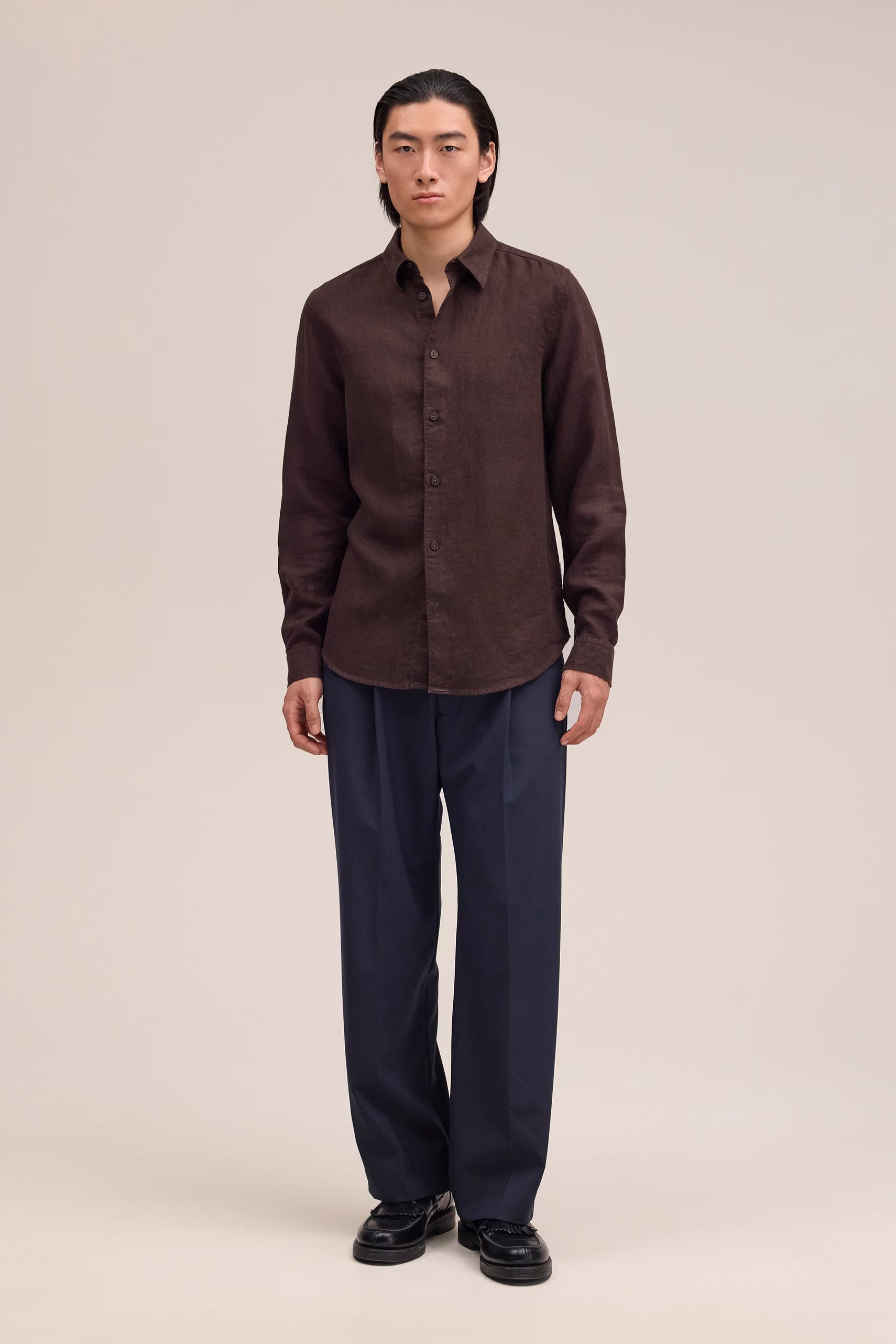 Enzo Classic Collar Linen Shirt - Deep Truffle