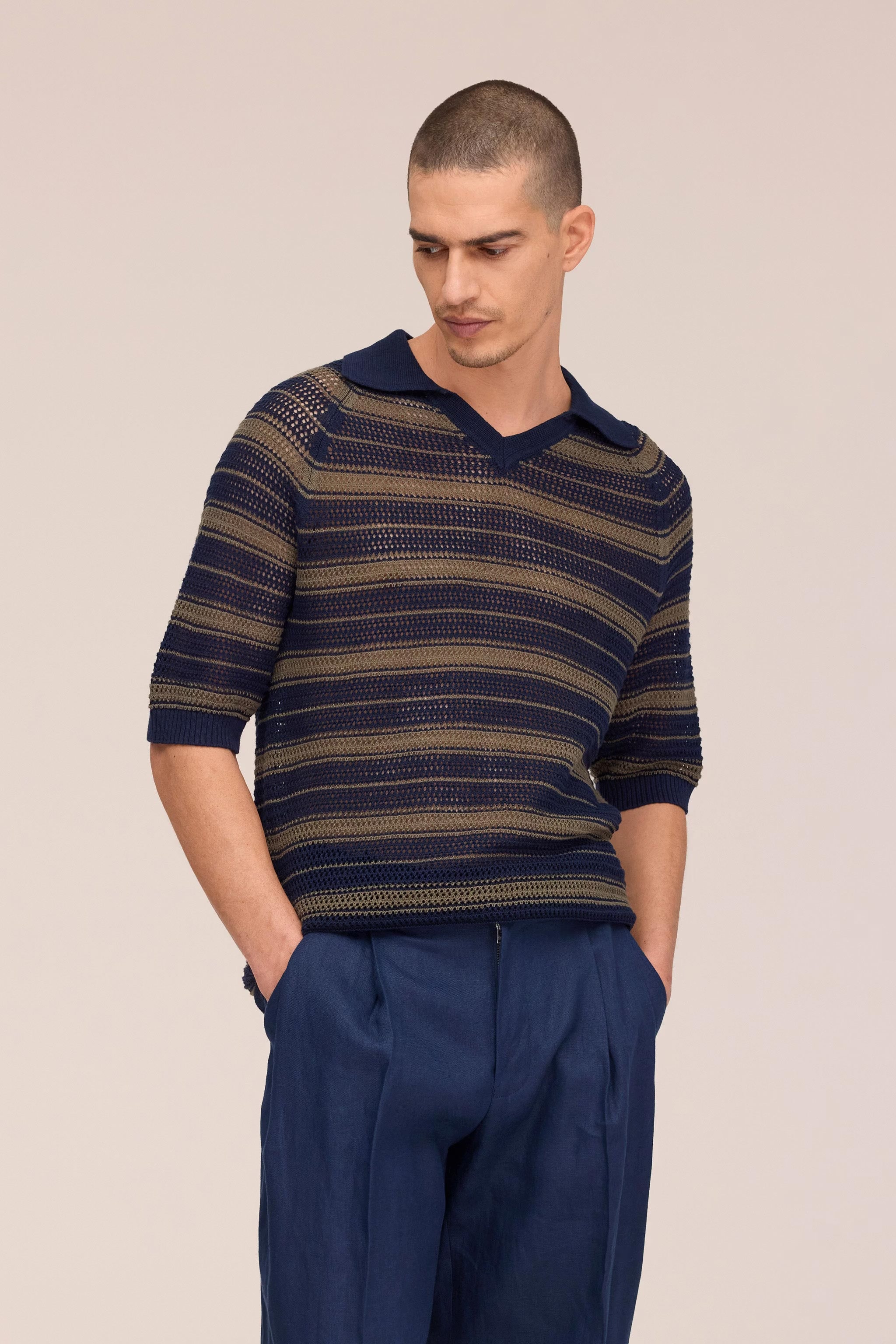 Cale - V-Neck Polo - Capers Stripe