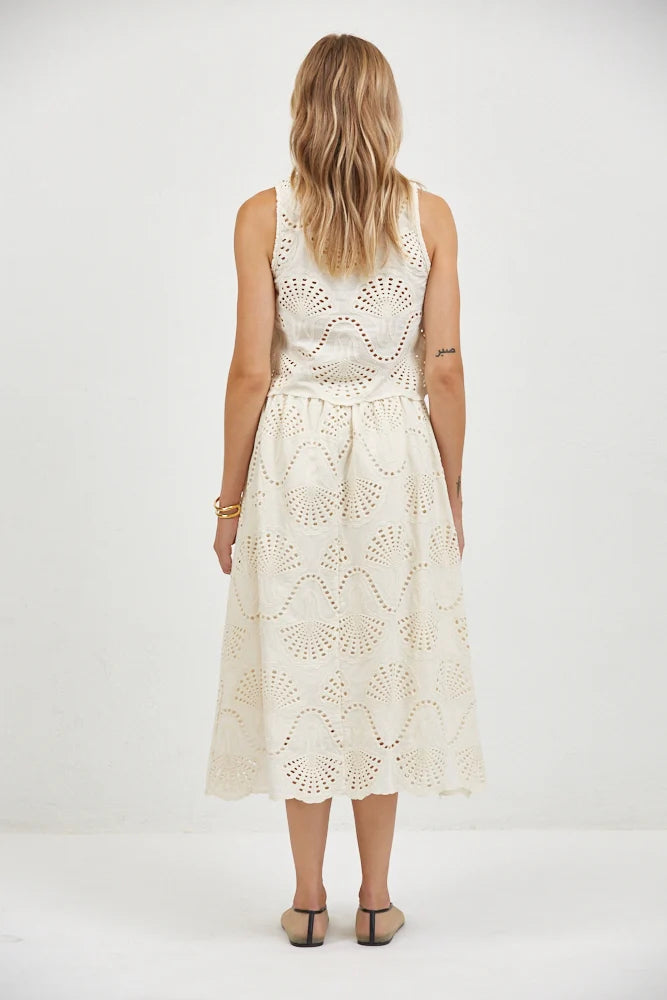 Cannes Eyelet Front Tie Tank - Natural