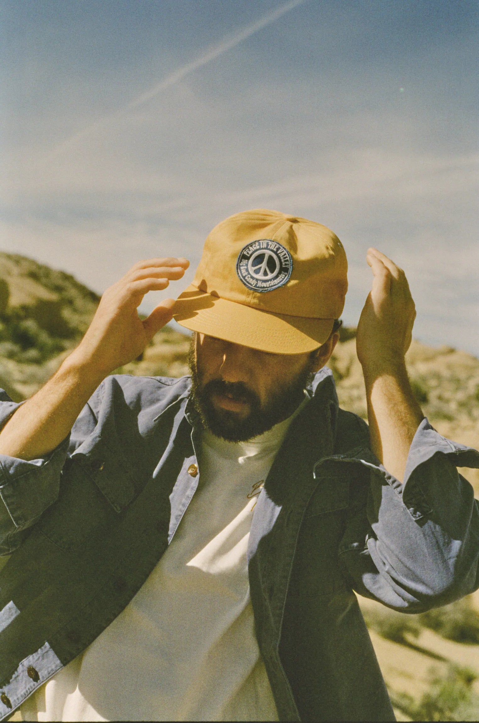 Truckin' Twill Peace Hat - Graham Cracker