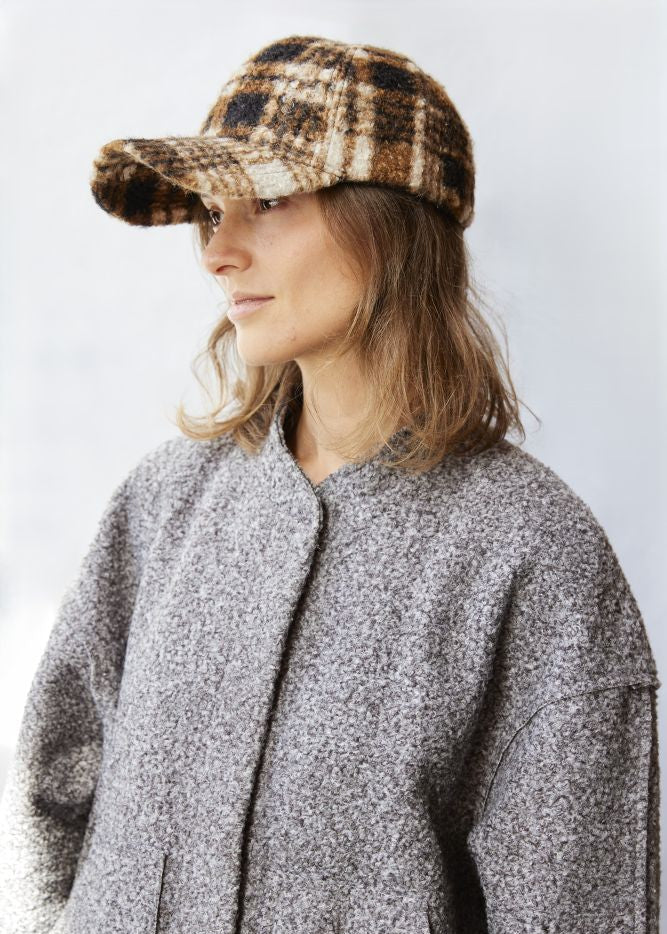 Sherpa Novelty Cap - Brown Plaid