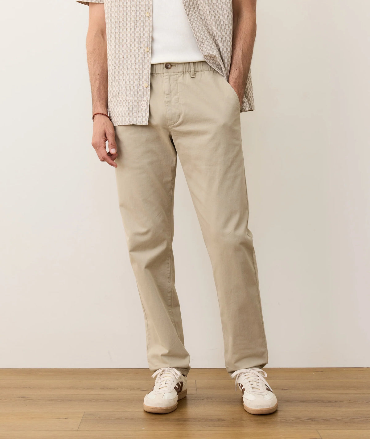 The Saturday Twill Chino - Slim Straight - Light Khaki