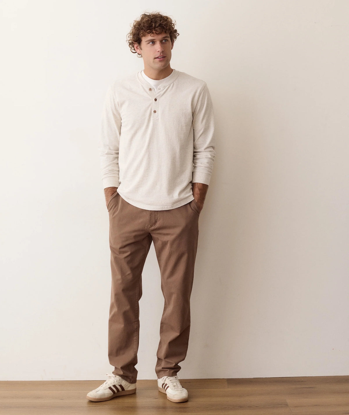 The Saturday Twill Chino - Slim Straight - Tobacco