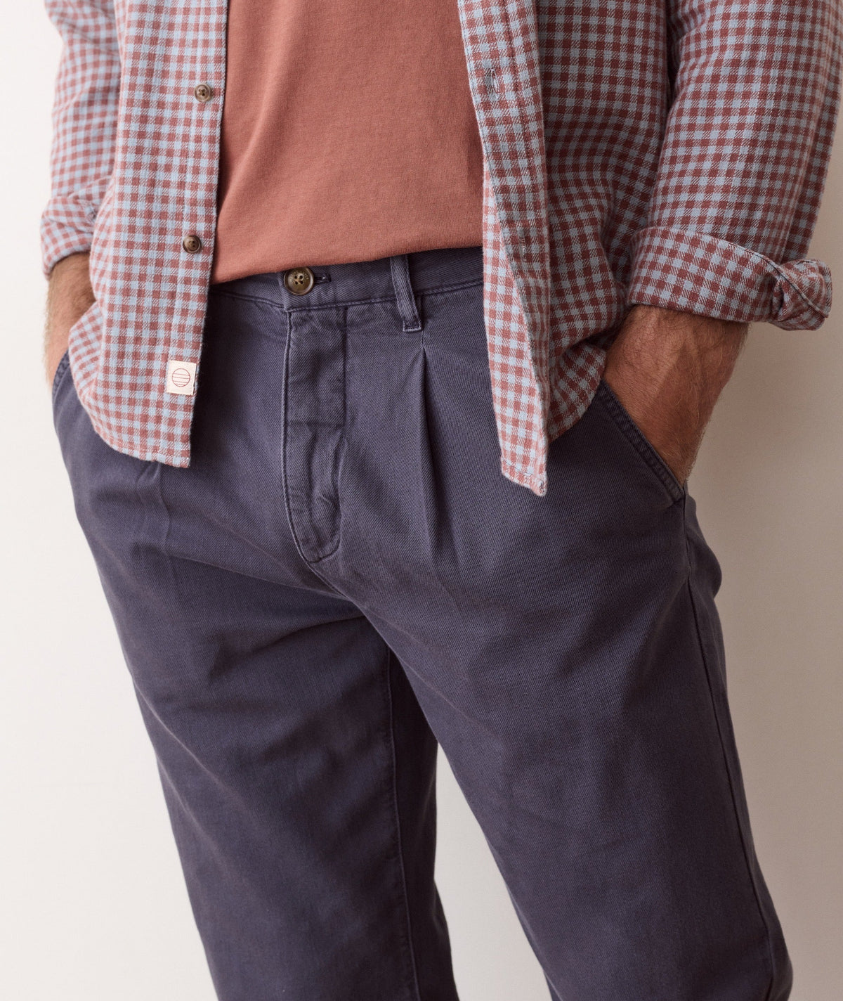 The Rowan Pleated Trouser - Relaxed Fit - India Ink