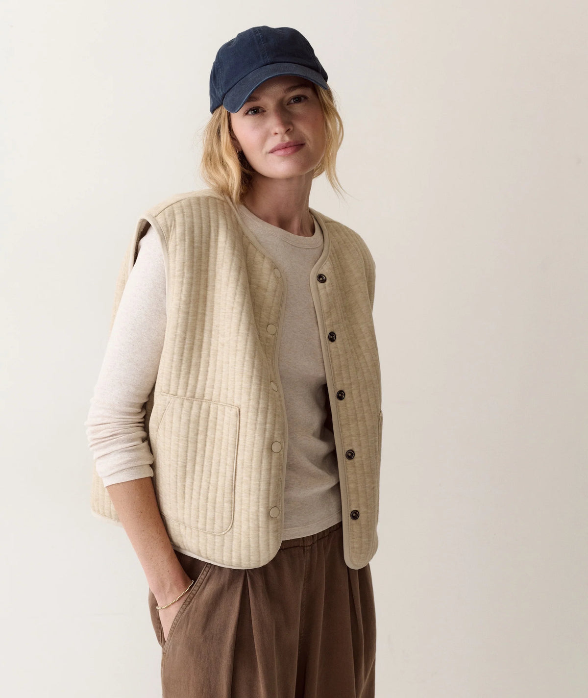 Mila Reversible Sherpa Vest - Oatmeal