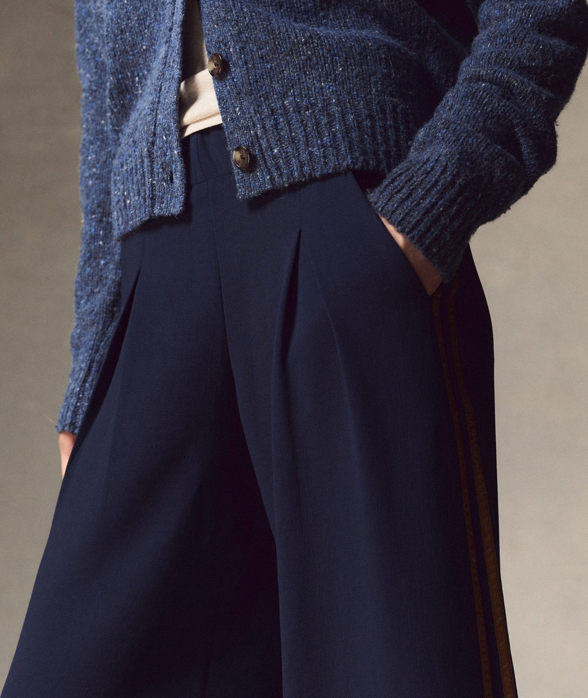 Allison Pleated Wide Leg Trouser - Navy/Bronze