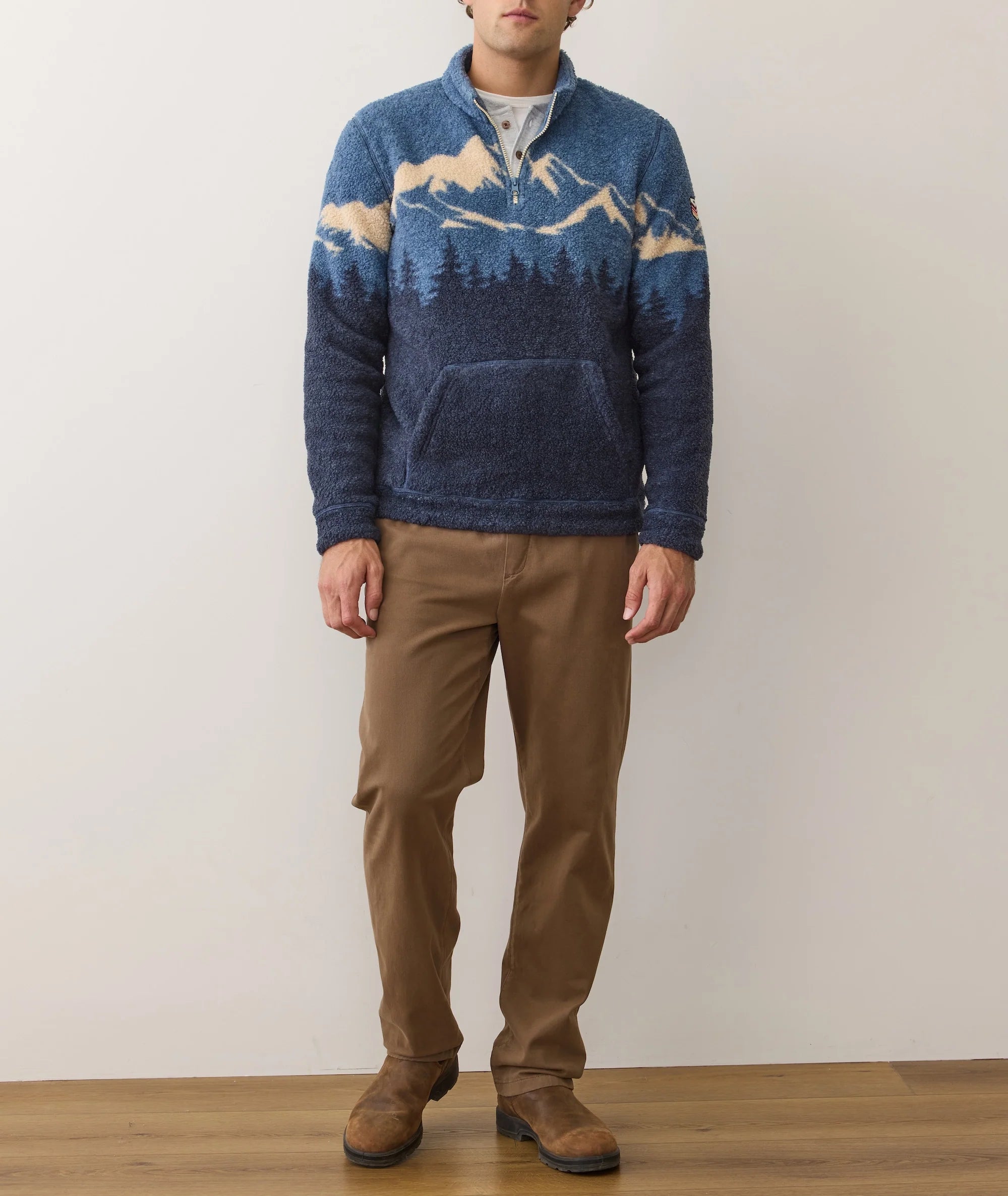 Sierra Sherpa Pullover - Blue Mountain Scene