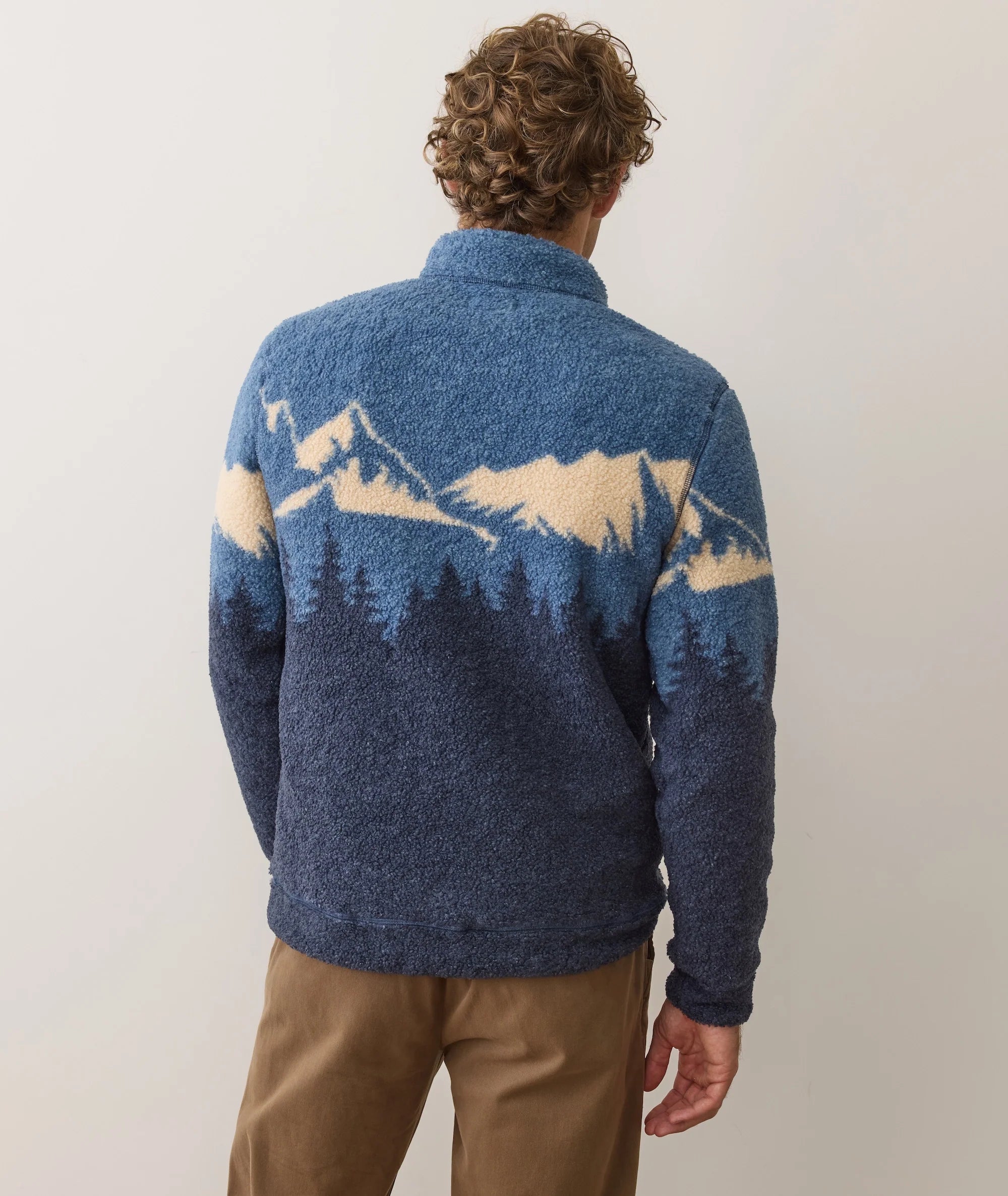 Sierra Sherpa Pullover - Blue Mountain Scene