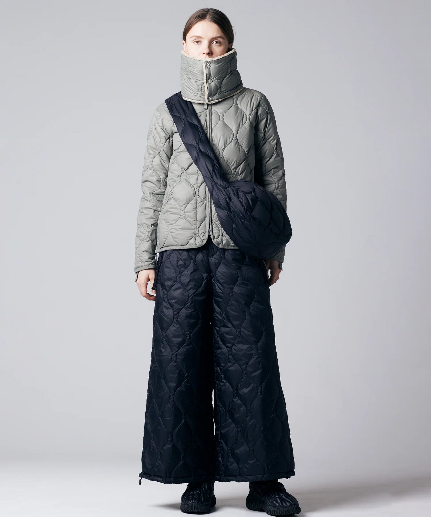 Military Banana Shoulder Down Bag - M