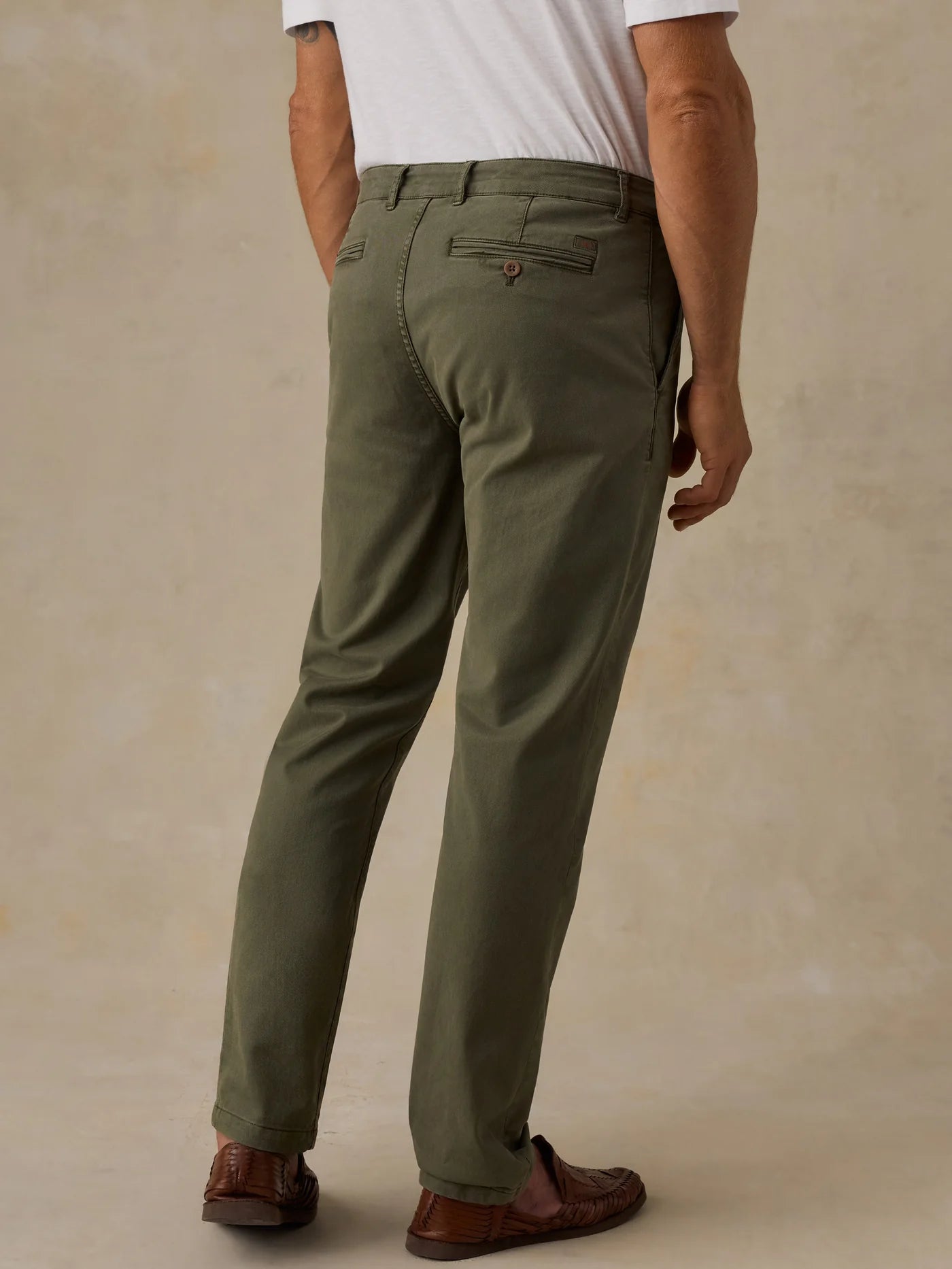 Coastline Chino - Elm Olive