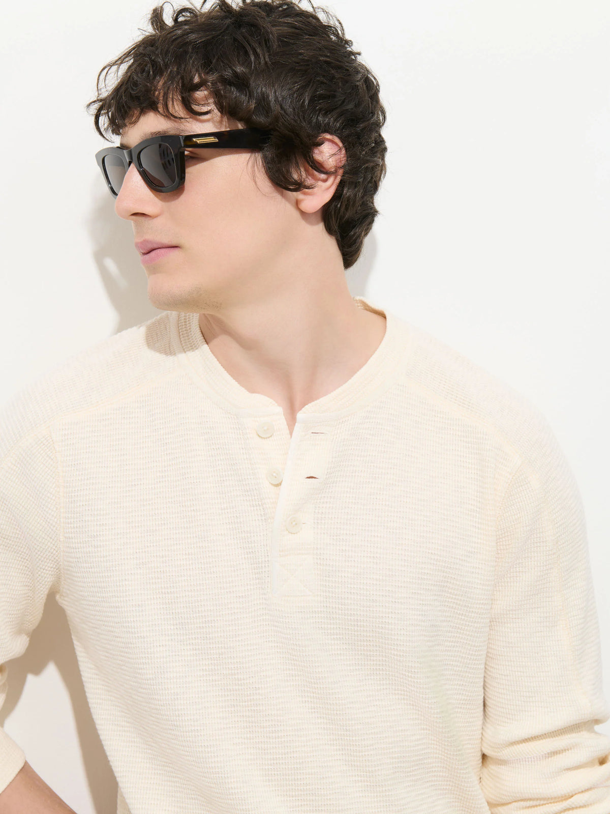Austin Henley in Thermal Cotton - Off White