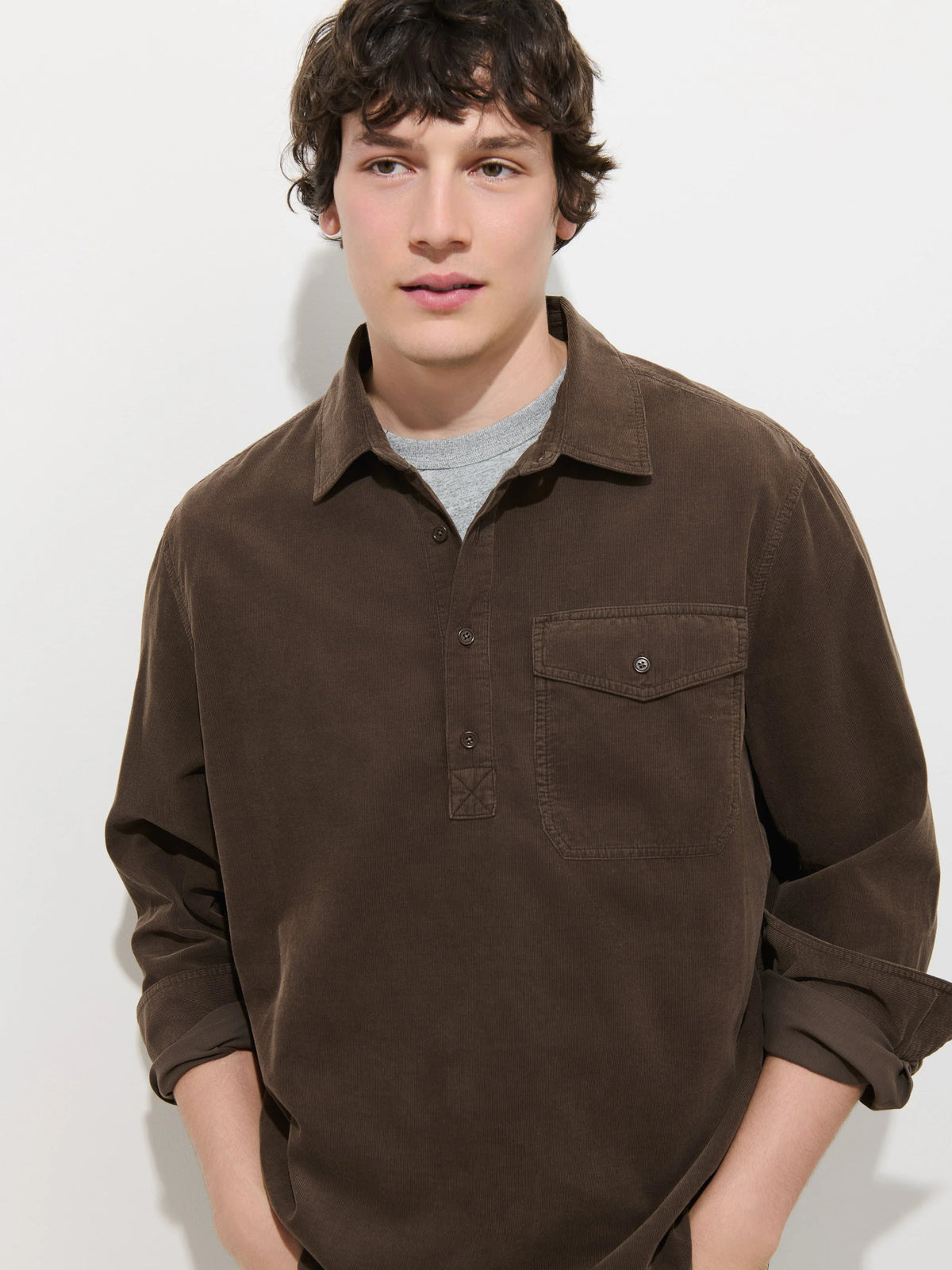 Carter Popover in Fine Wale Corduroy - Umber