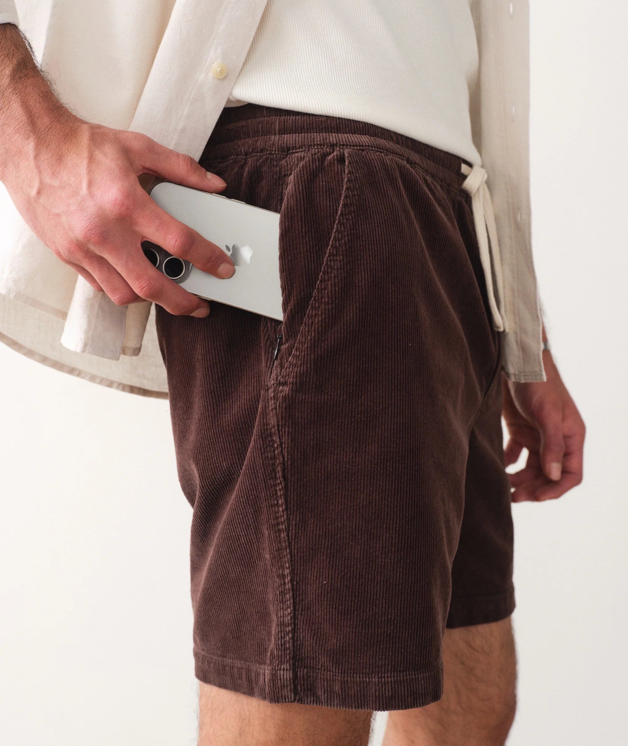 Saturday Corduroy Short 6" - Dark Brown