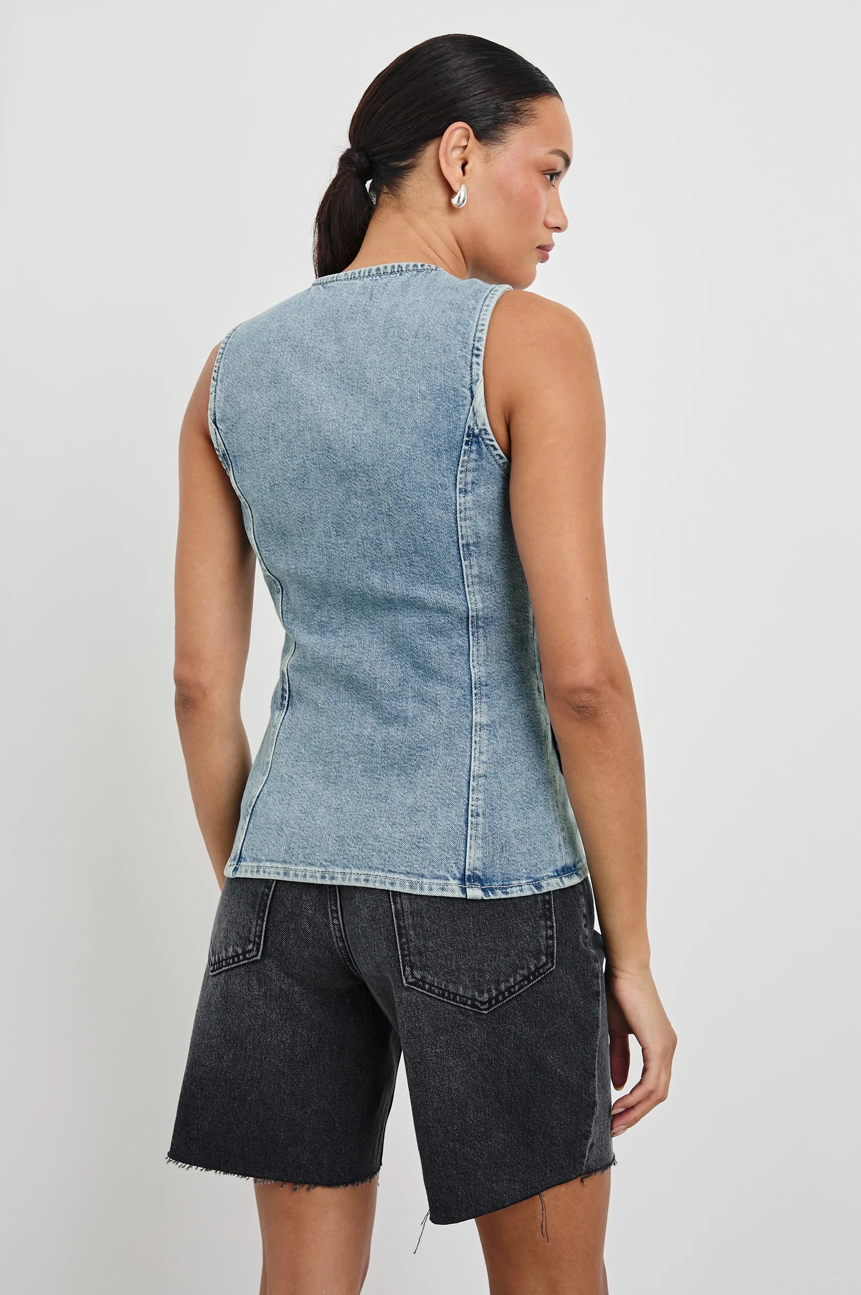 Portola Vest - Blue Eyed Girl