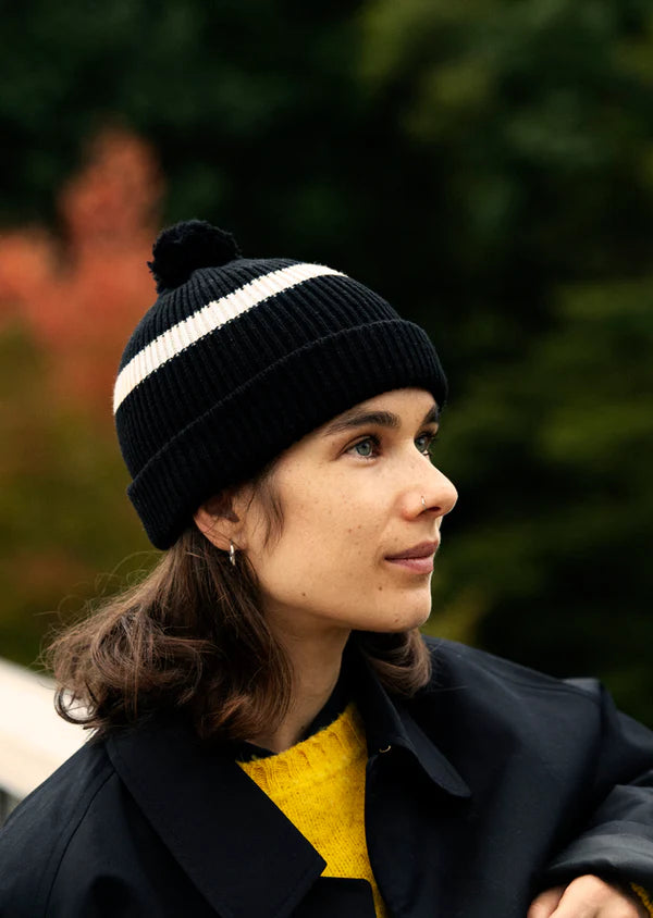 Stripe Pom-pom Beanie / Maroon Winter25