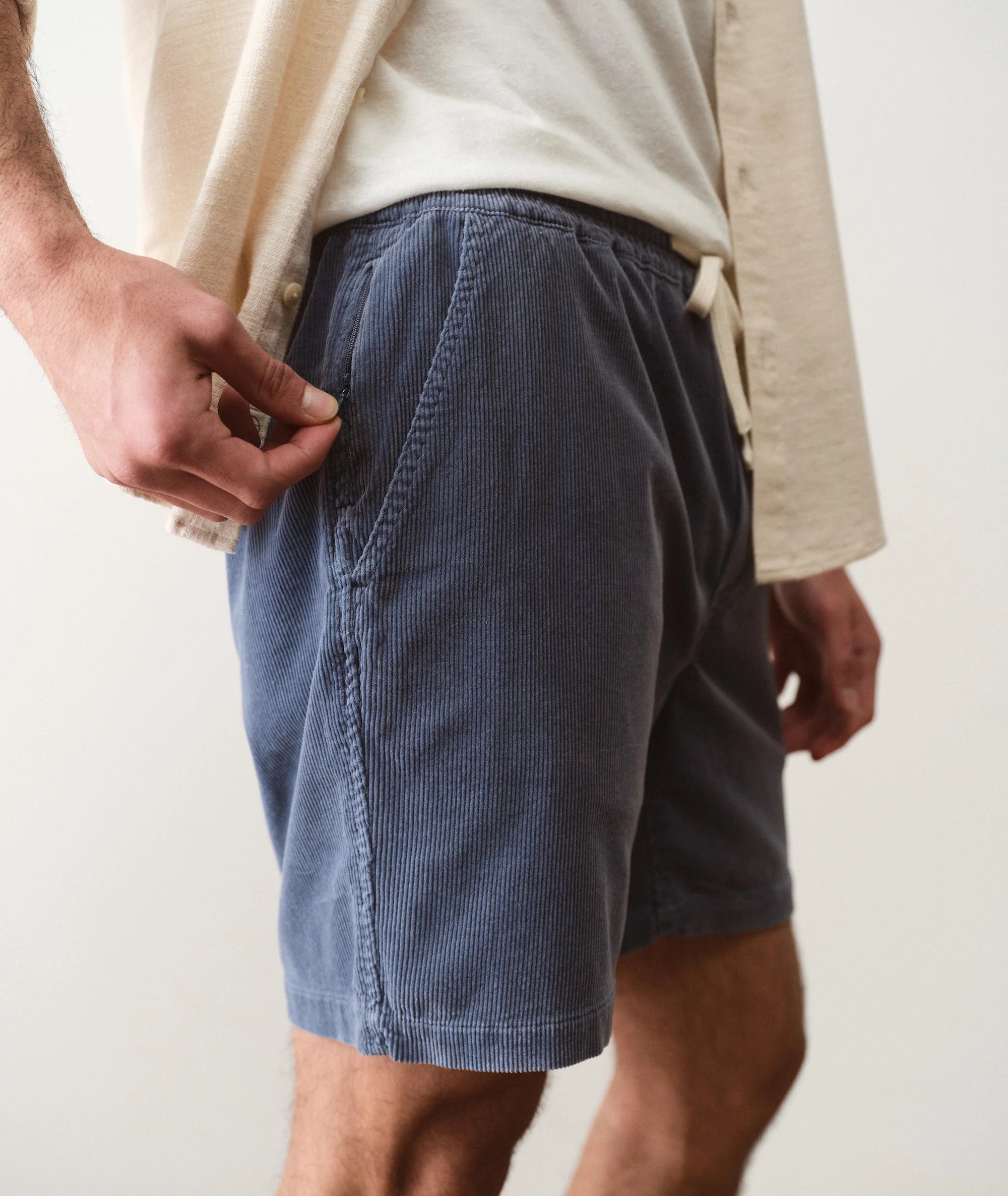 Saturday Corduroy Short 6" - Faded Navy