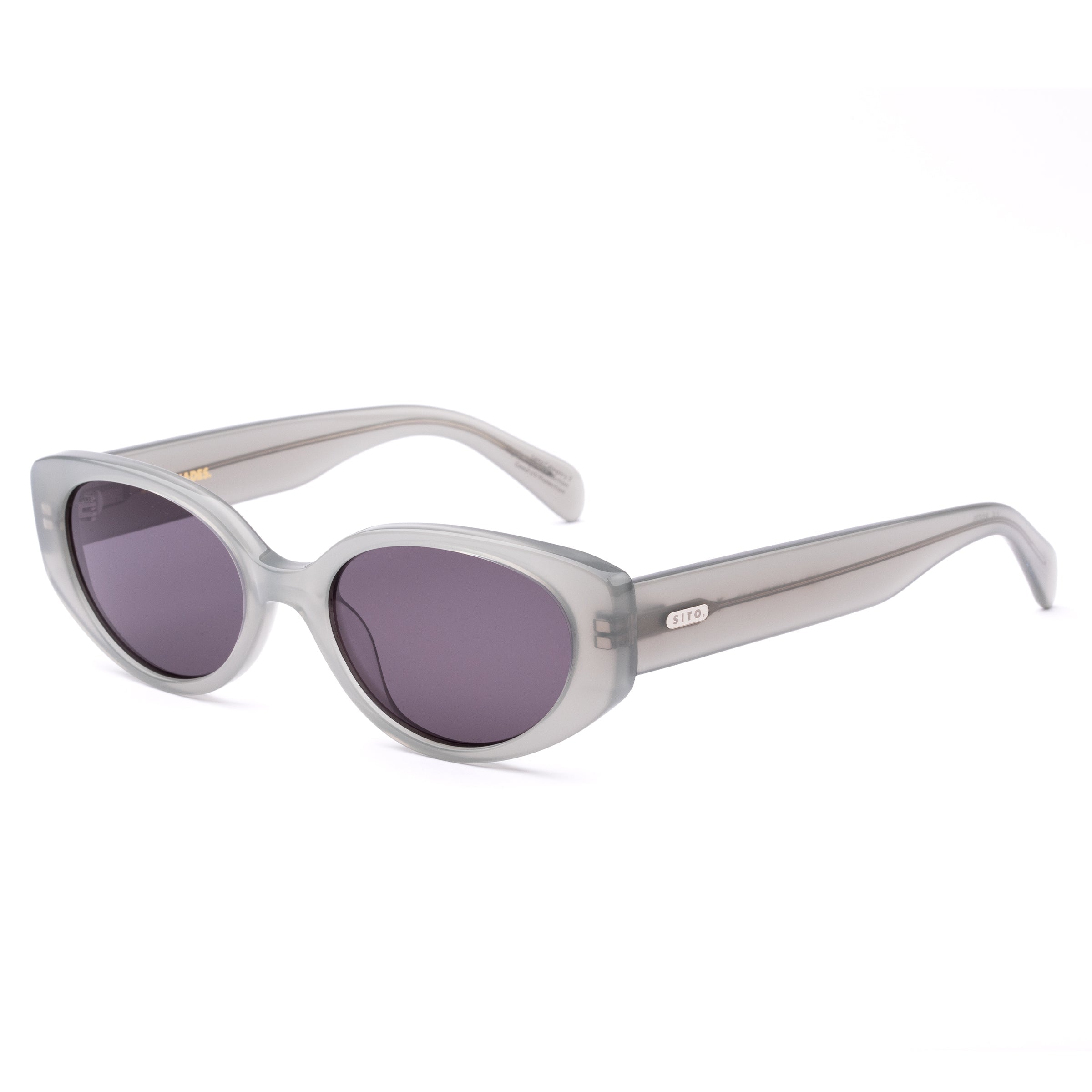 Aura - Milky Sage / Smokey Grey